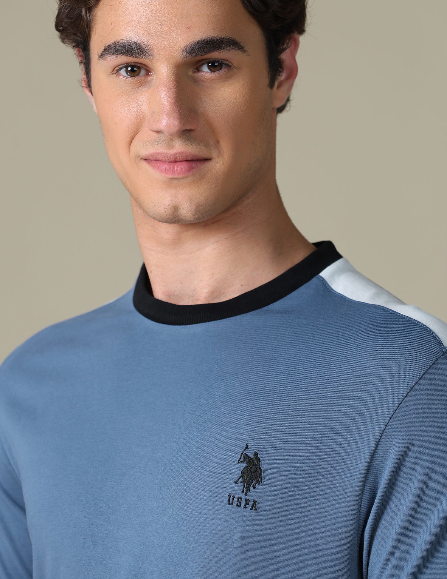 Solid Slim Fit T-Shirt - Image 7