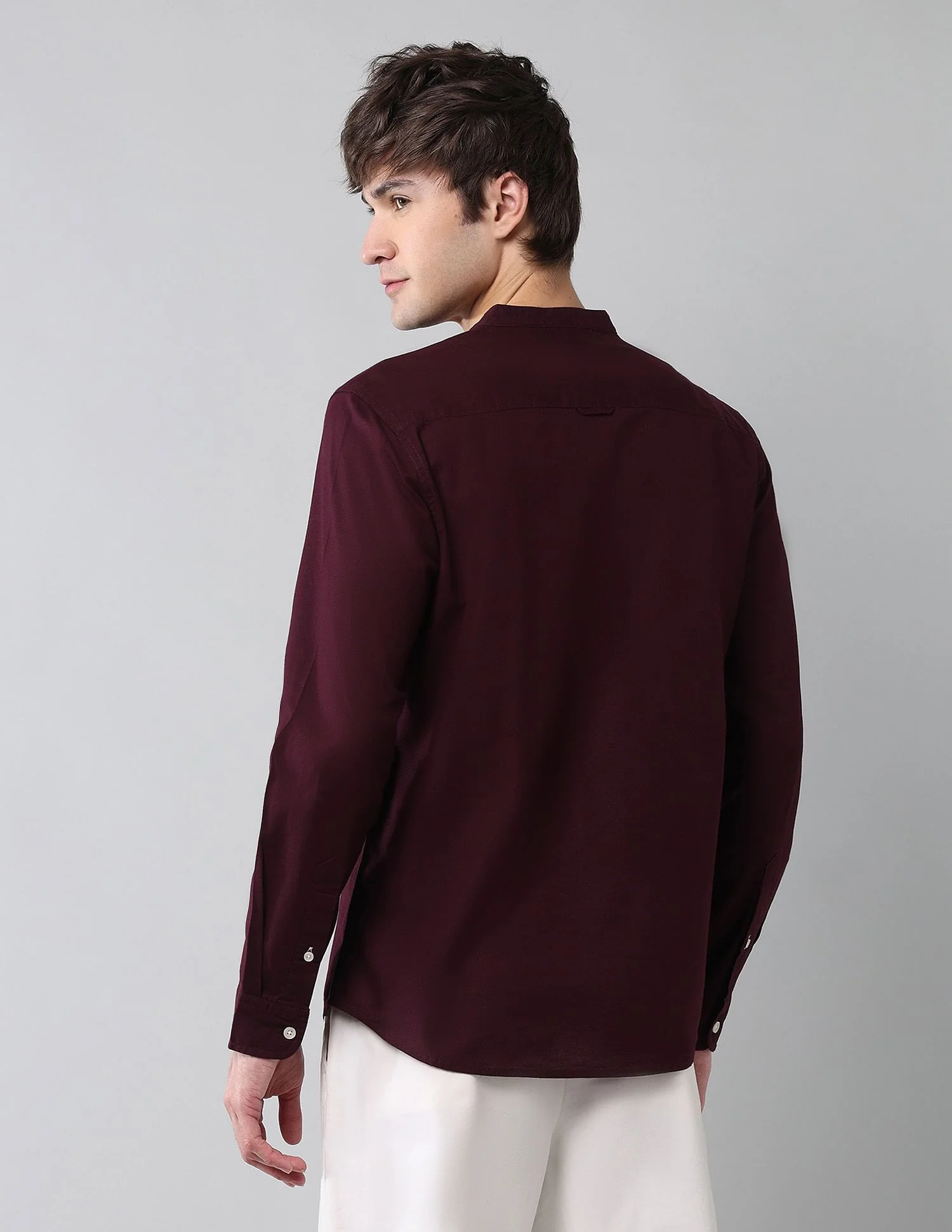 Solid Slub Mandarin Collar Shirt - Image 5
