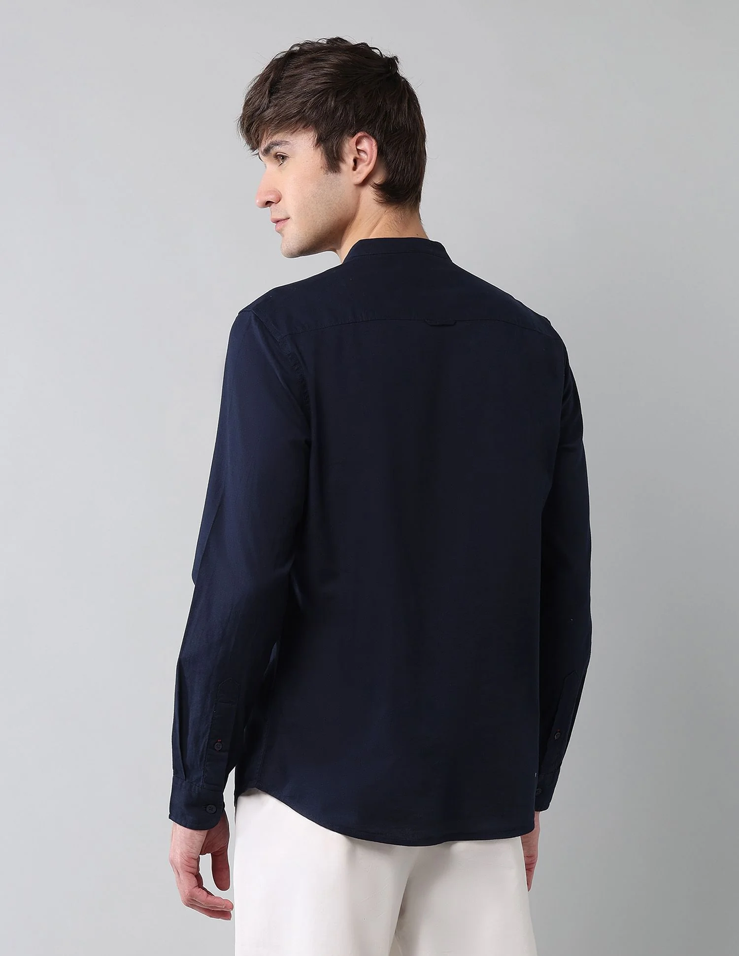 Solid Slub Mandarin Collar Shirt - Image 5