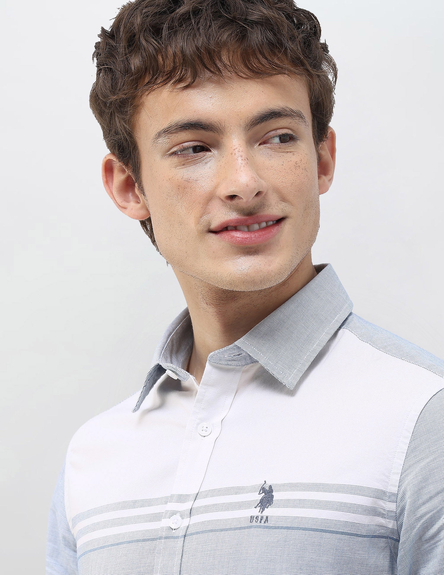 Solid Stripe Detail Regular Fit Shirt - Image 7