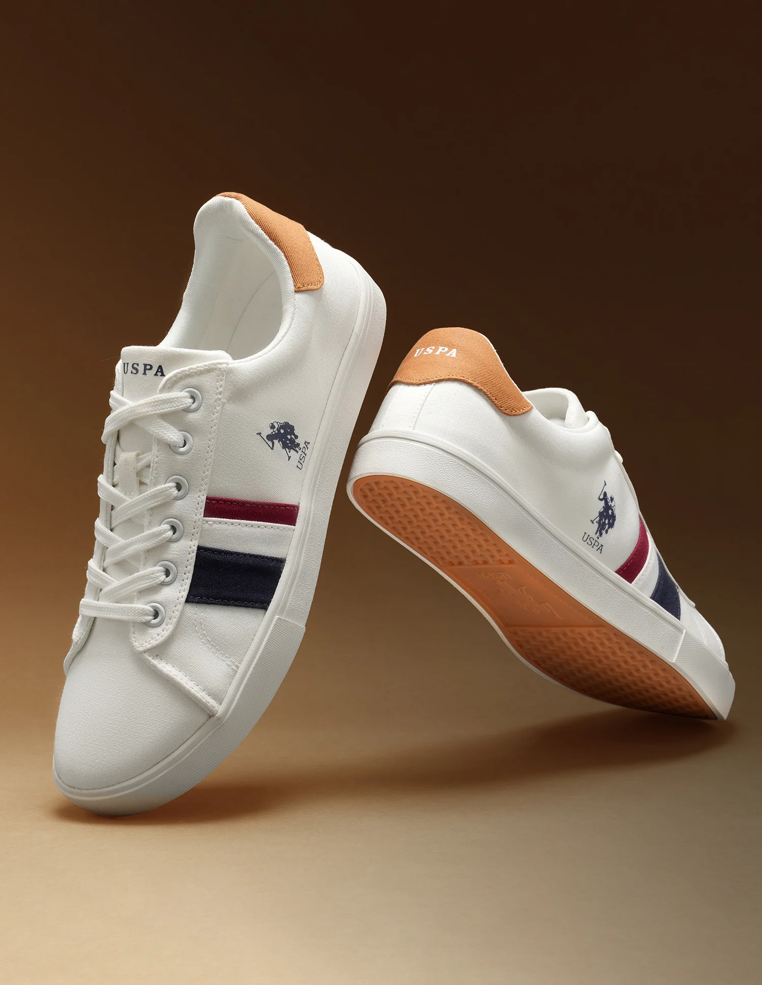 Striped Round Toe Abor 3.0 Sneakers