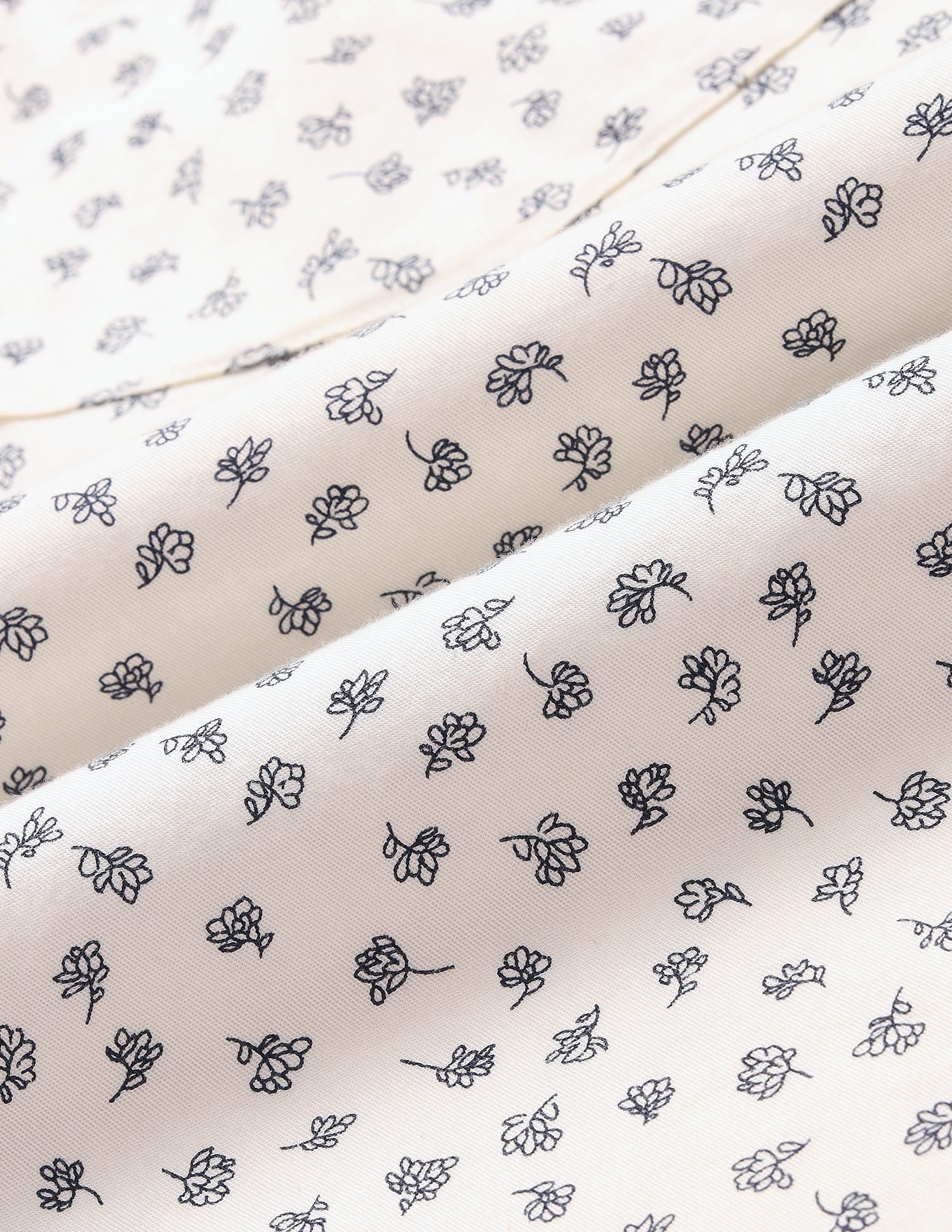 Tailored Fit Printed Shirt - Image 2