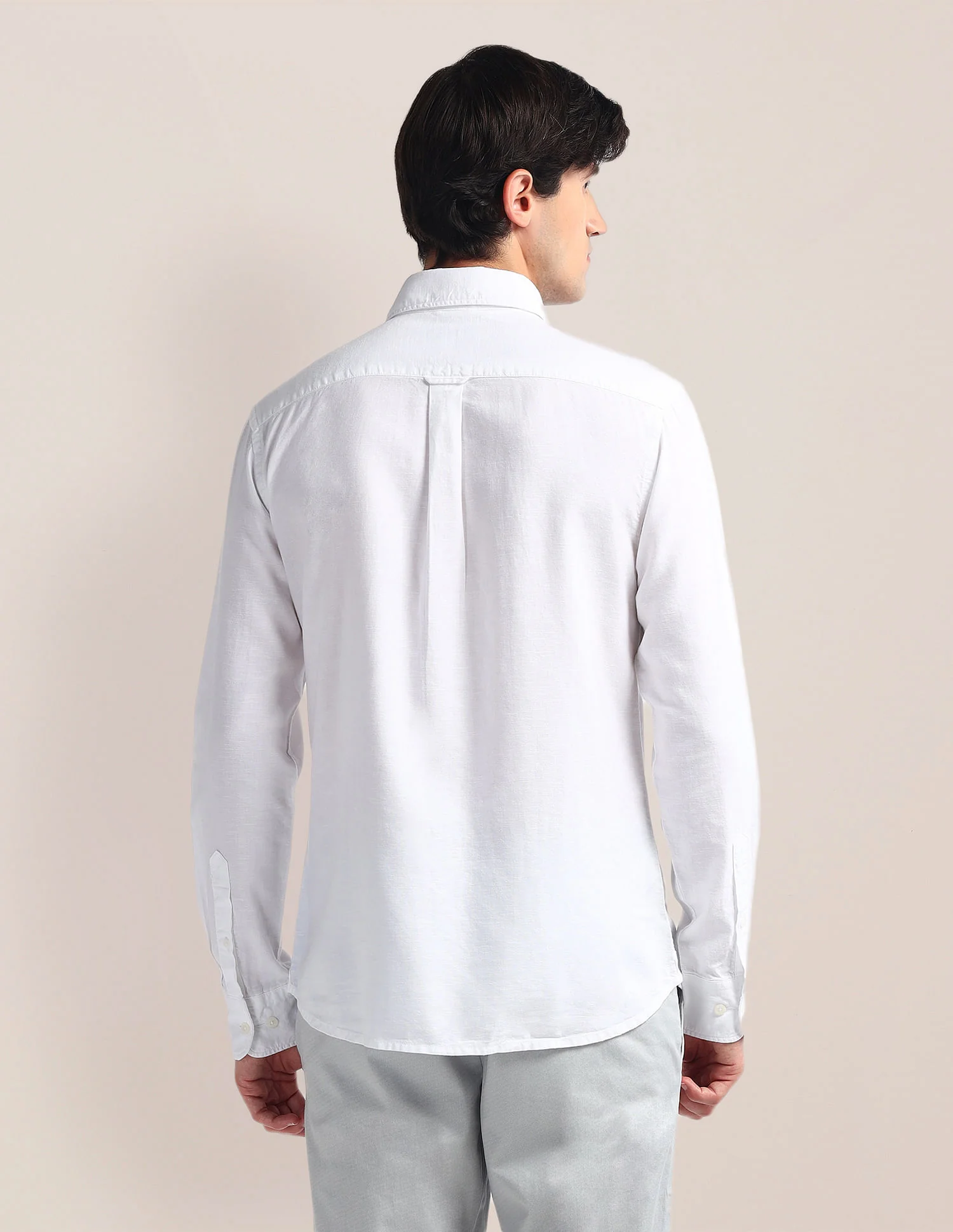Tailored Fit Solid Shirt - Image 5