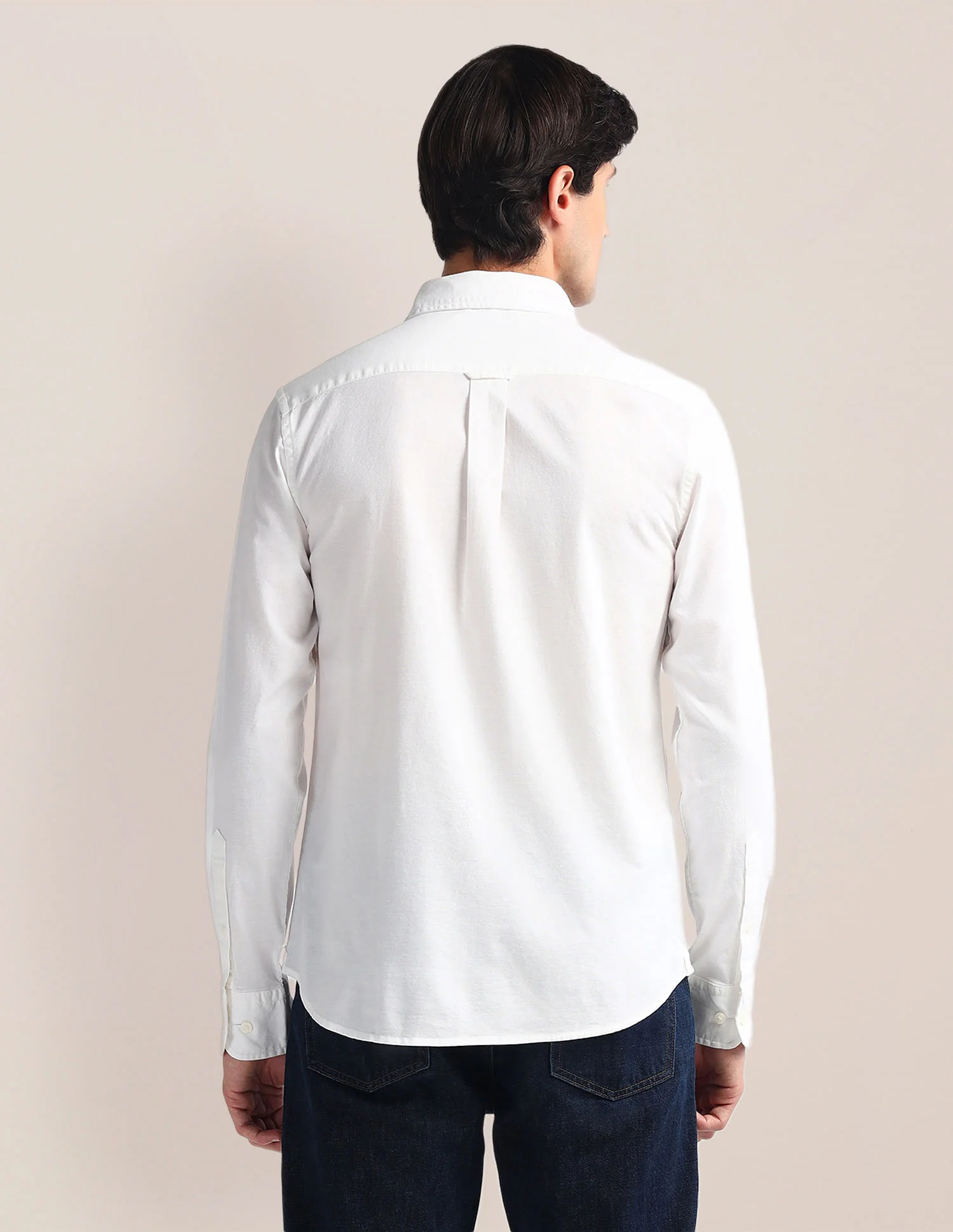 Tailored Fit Solid Shirt - Image 5
