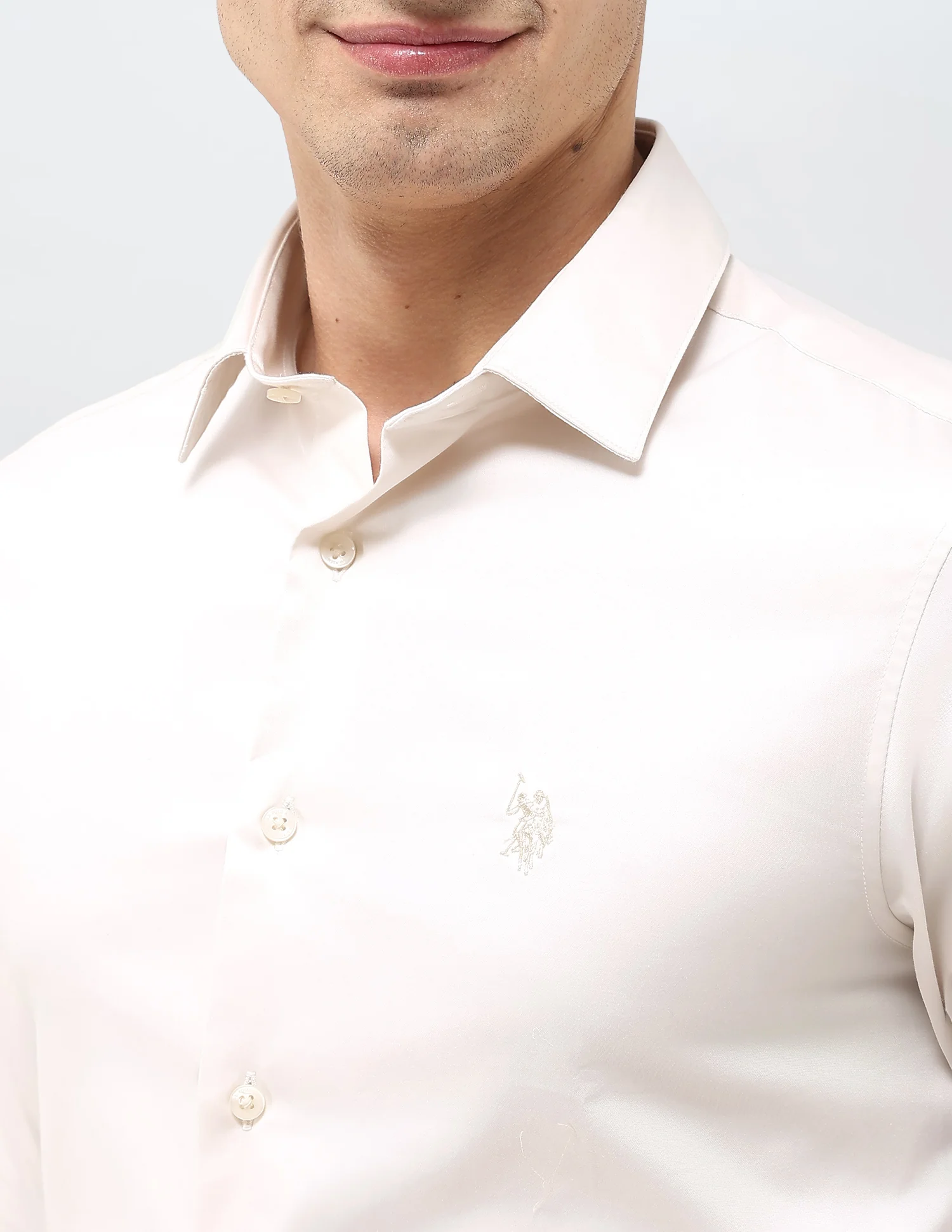 Tailored Fit Solid Shirt - Image 7