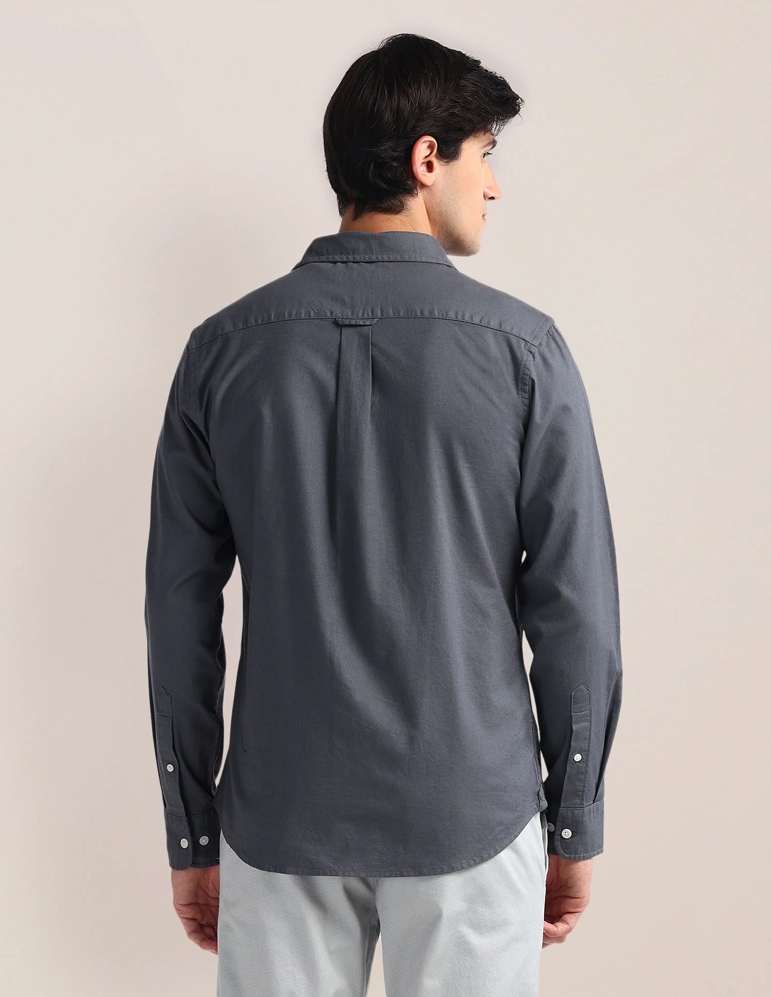 Tailored Fit Solid Shirt - Image 5