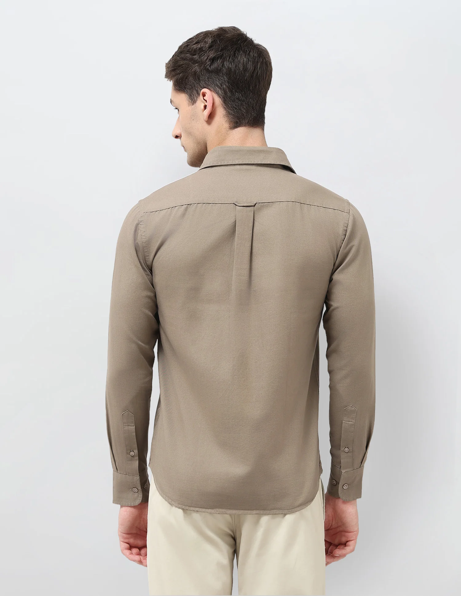 Tailored Fit Solid Shirt - Image 5