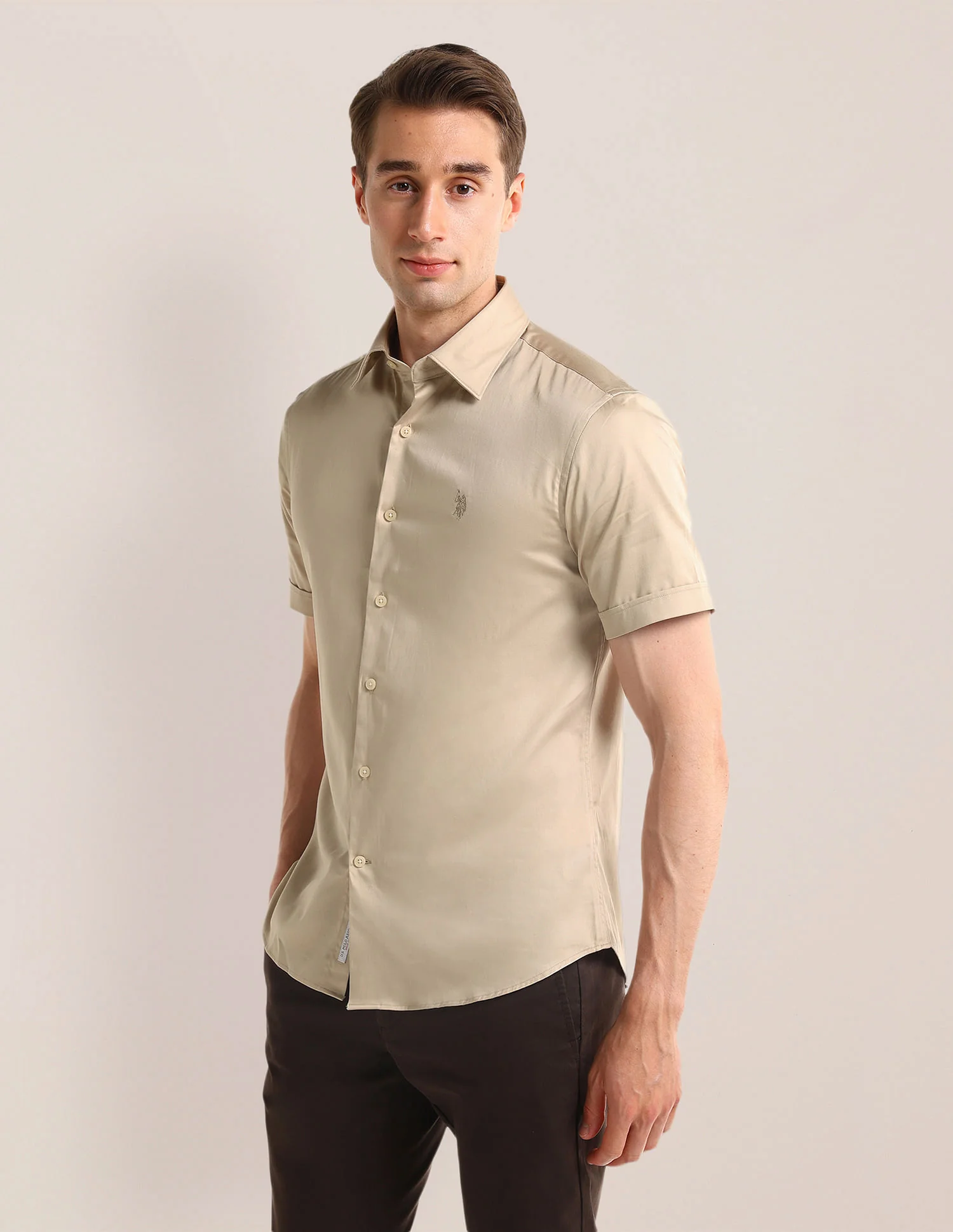 Tailored Fit Solid Shirt - Image 4