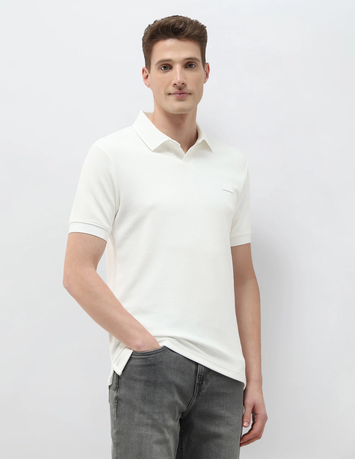 Textured Black & Gold Polo Shirt - Image 4