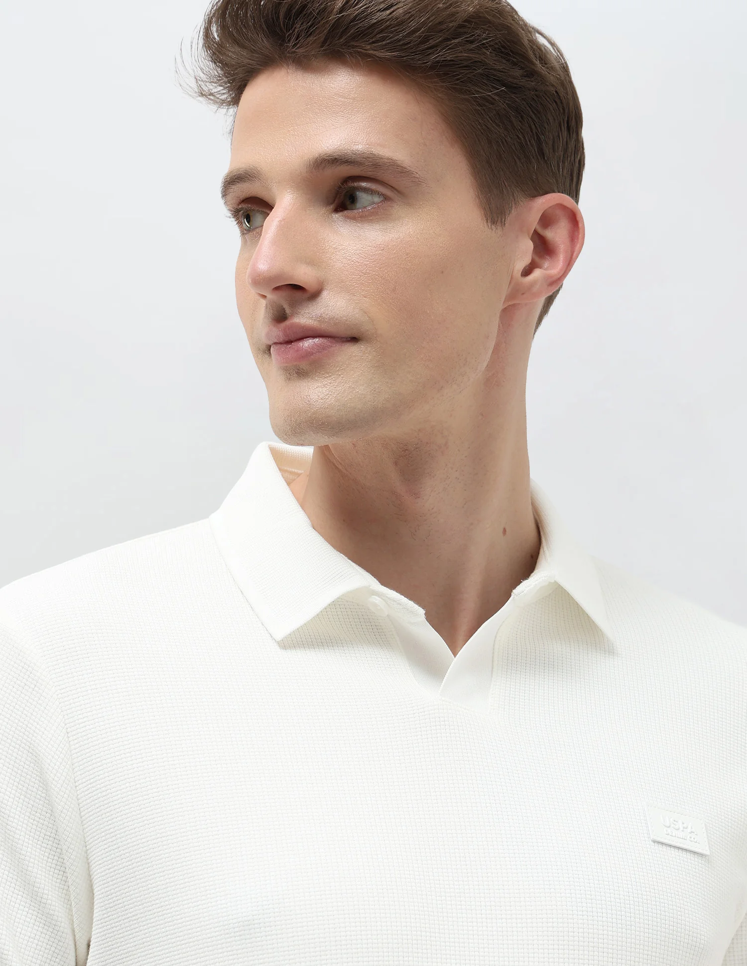 Textured Black & Gold Polo Shirt - Image 7