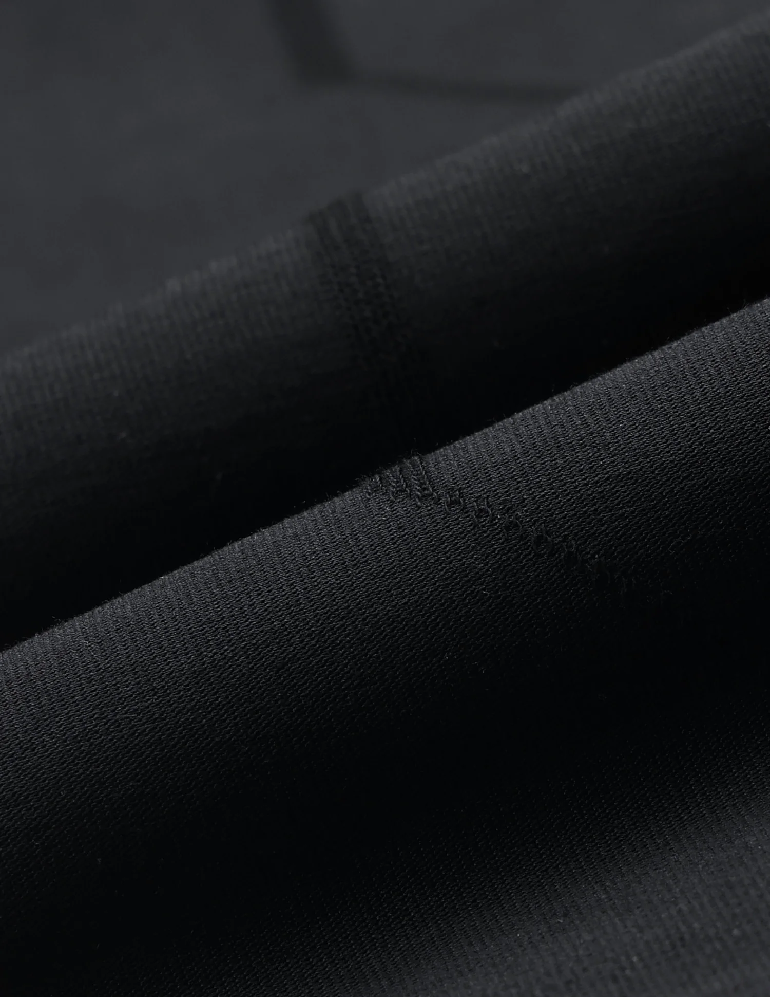 Textured Geometric Slim Fit Black & Gold Polo Shirt - Image 2