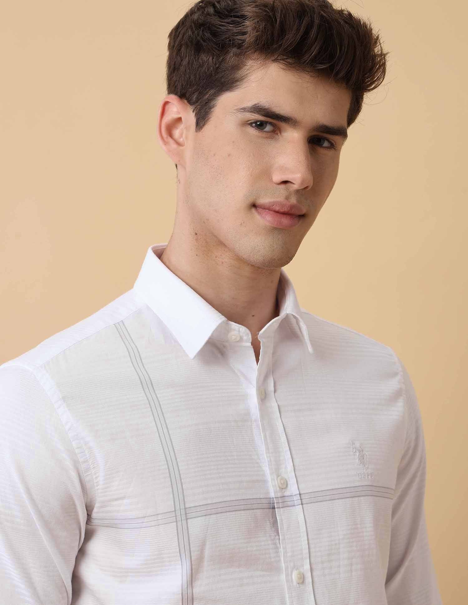 Textured Horizontal Striped Regular Fit Shirt - Image 7
