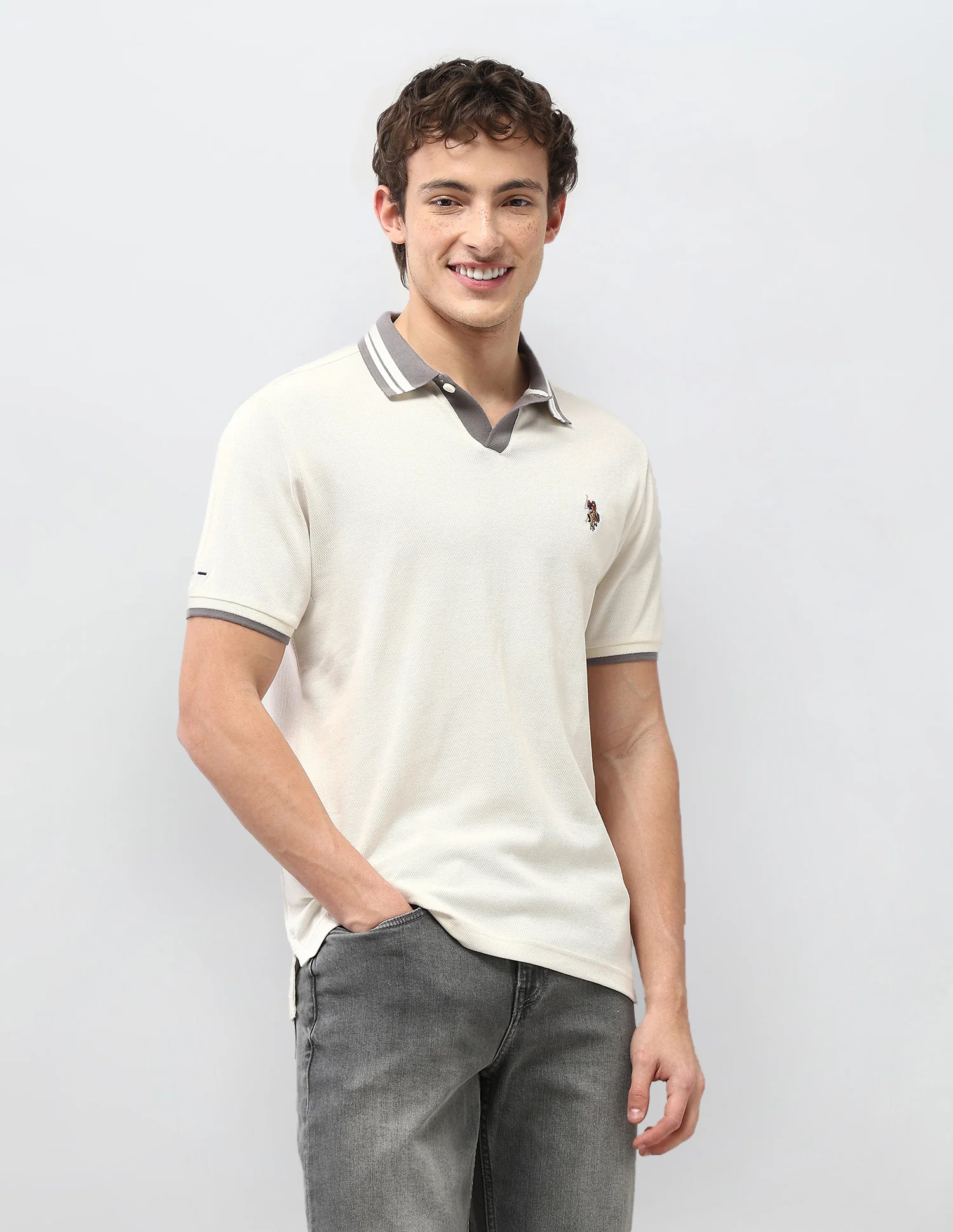 Textured Motel On The Coast Polo Shirt - Image 4
