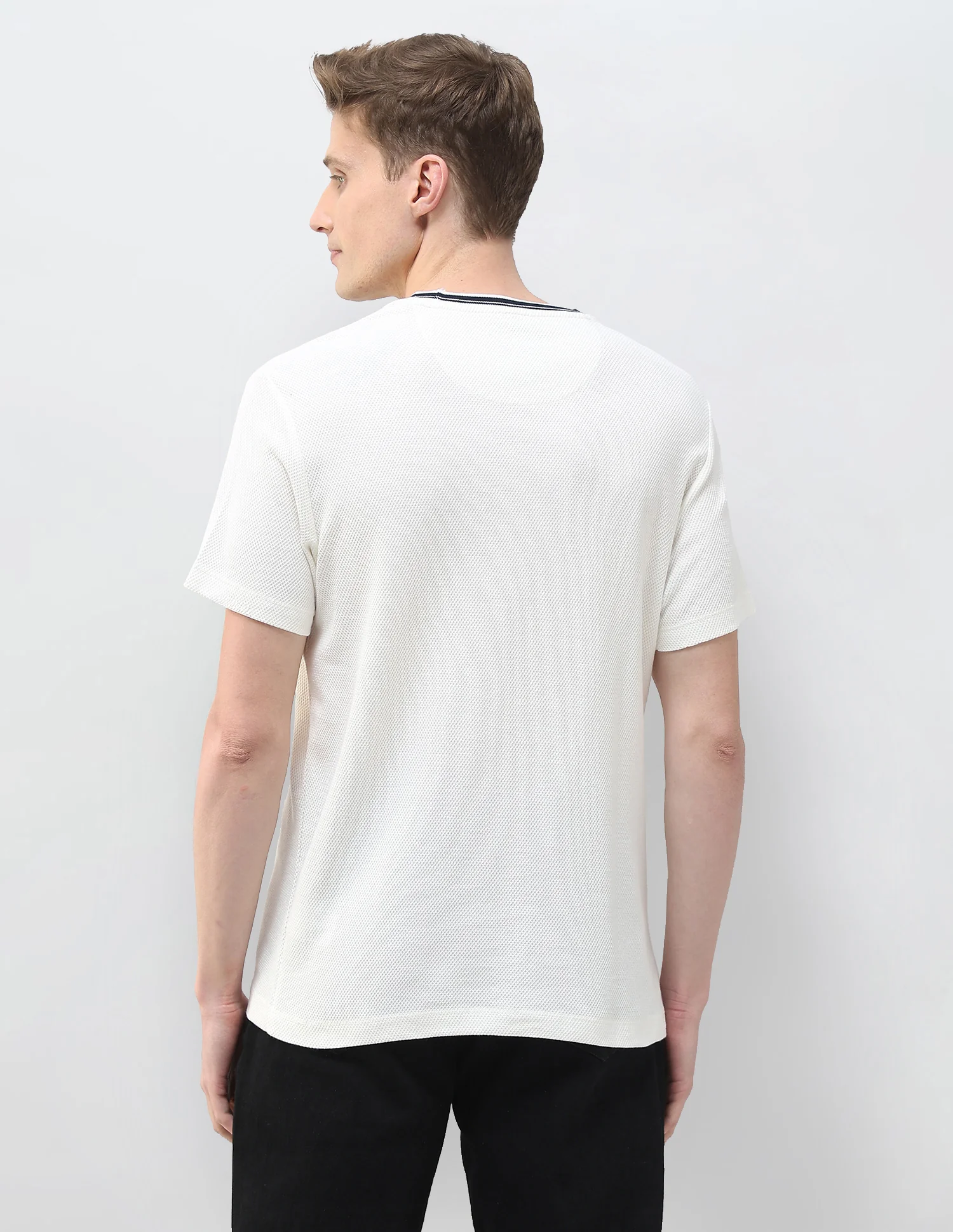 Textured Motel On The Coast Slim Fit T-Shirt - Image 5