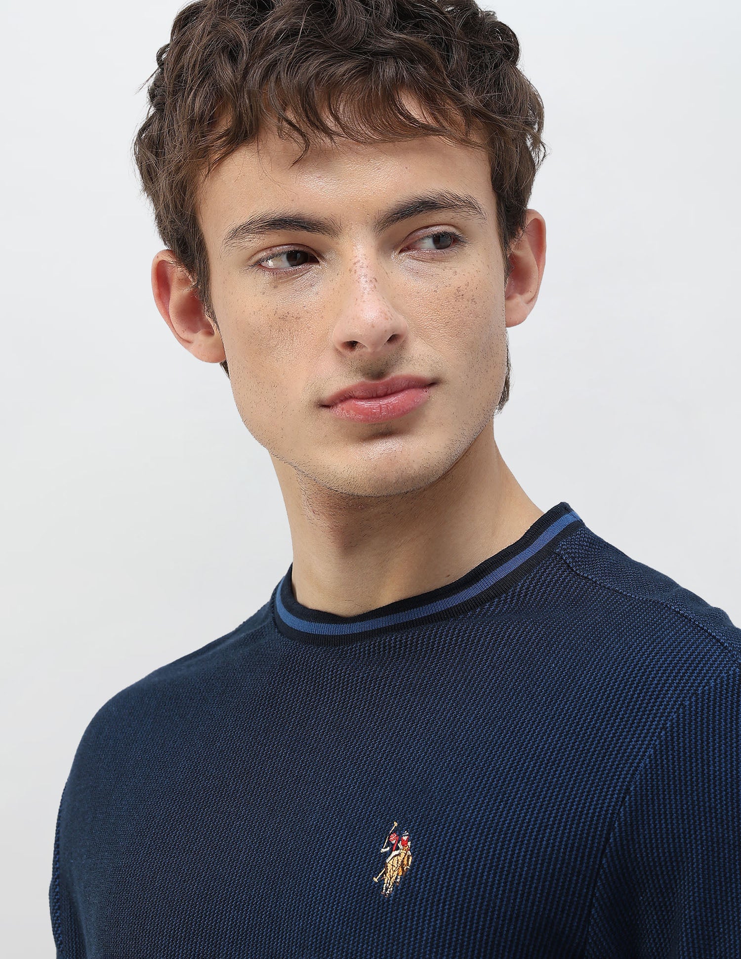 Textured Slim Fit T-Shirt - Image 7