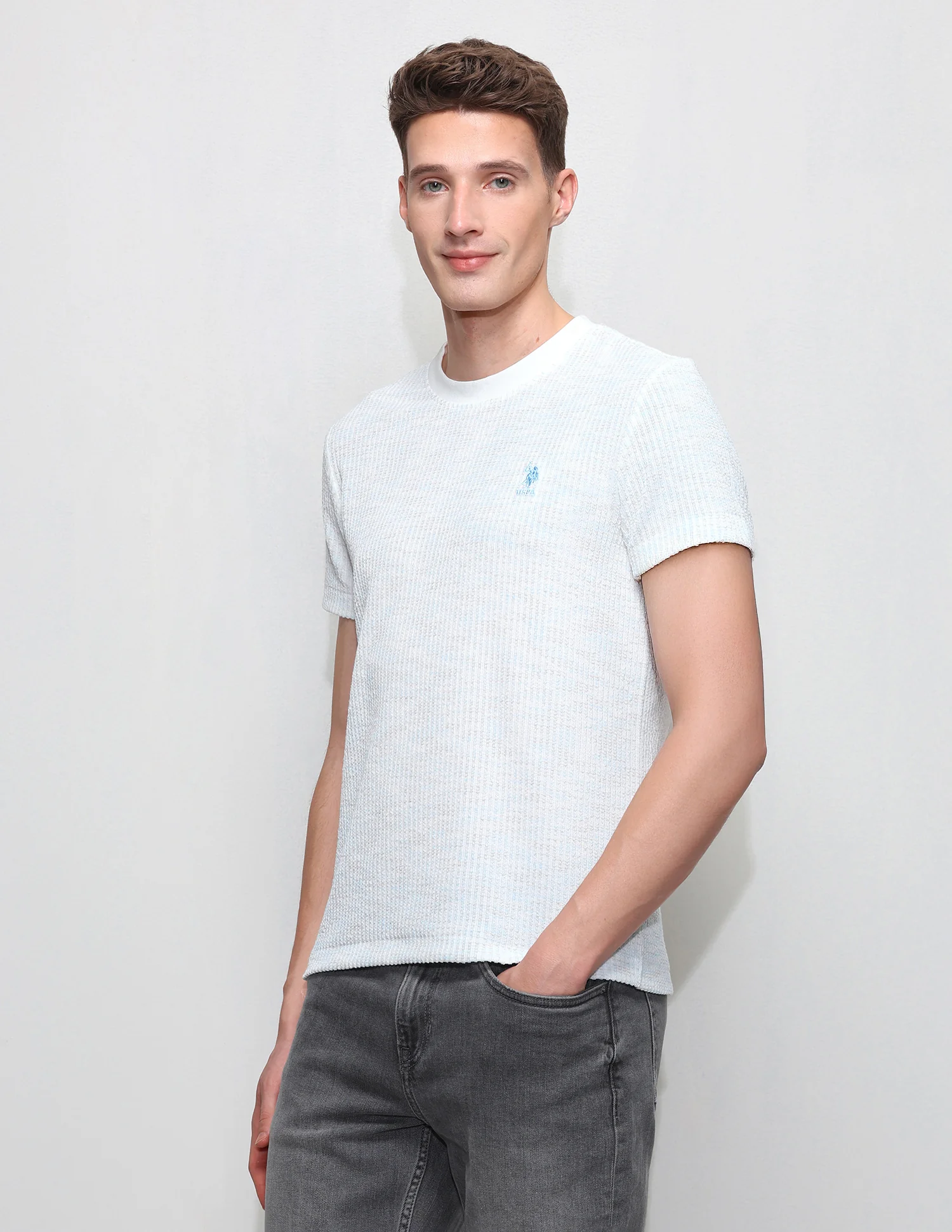 Textured Slim Fit T-Shirt - Image 4