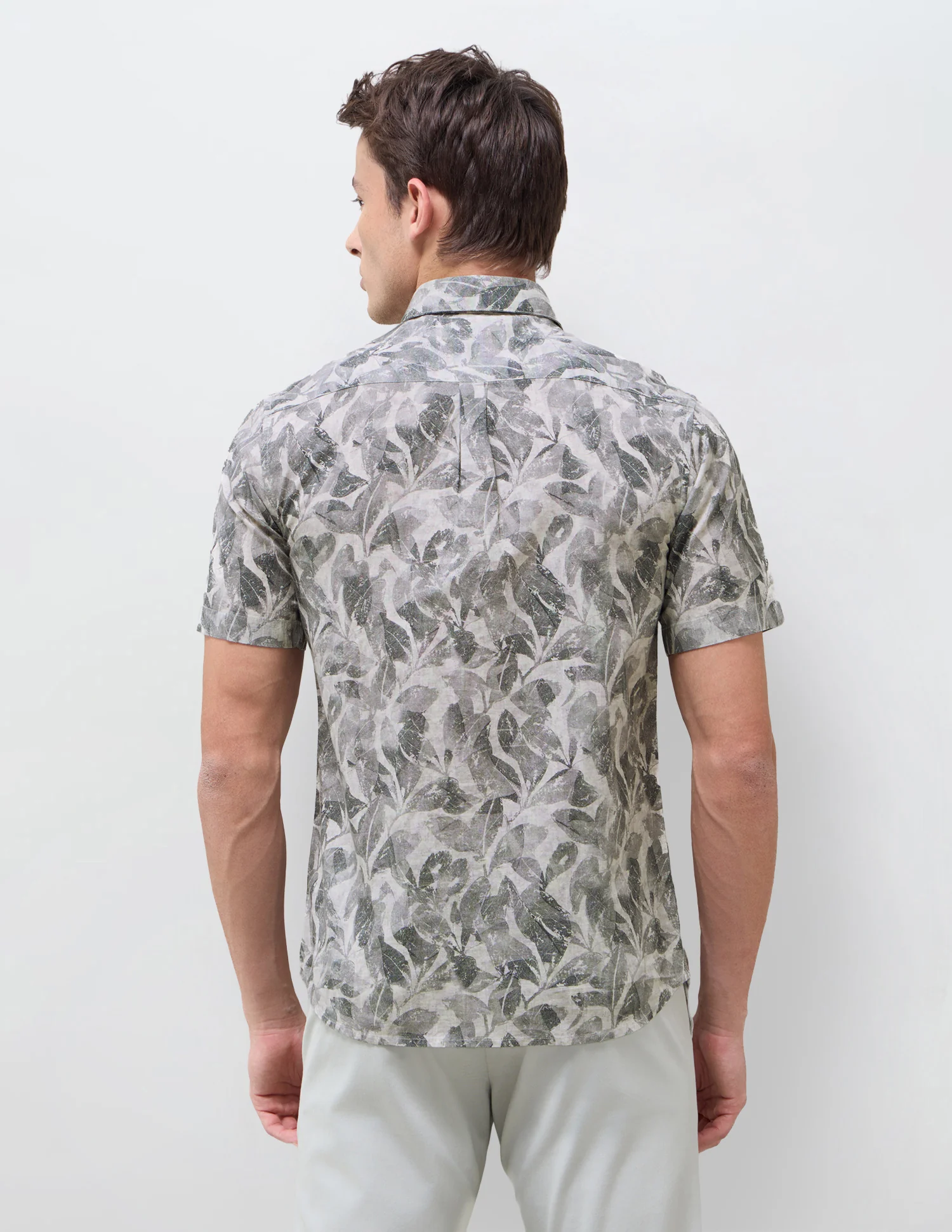 Tropical Printed Regular Fit Shirt - Image 5