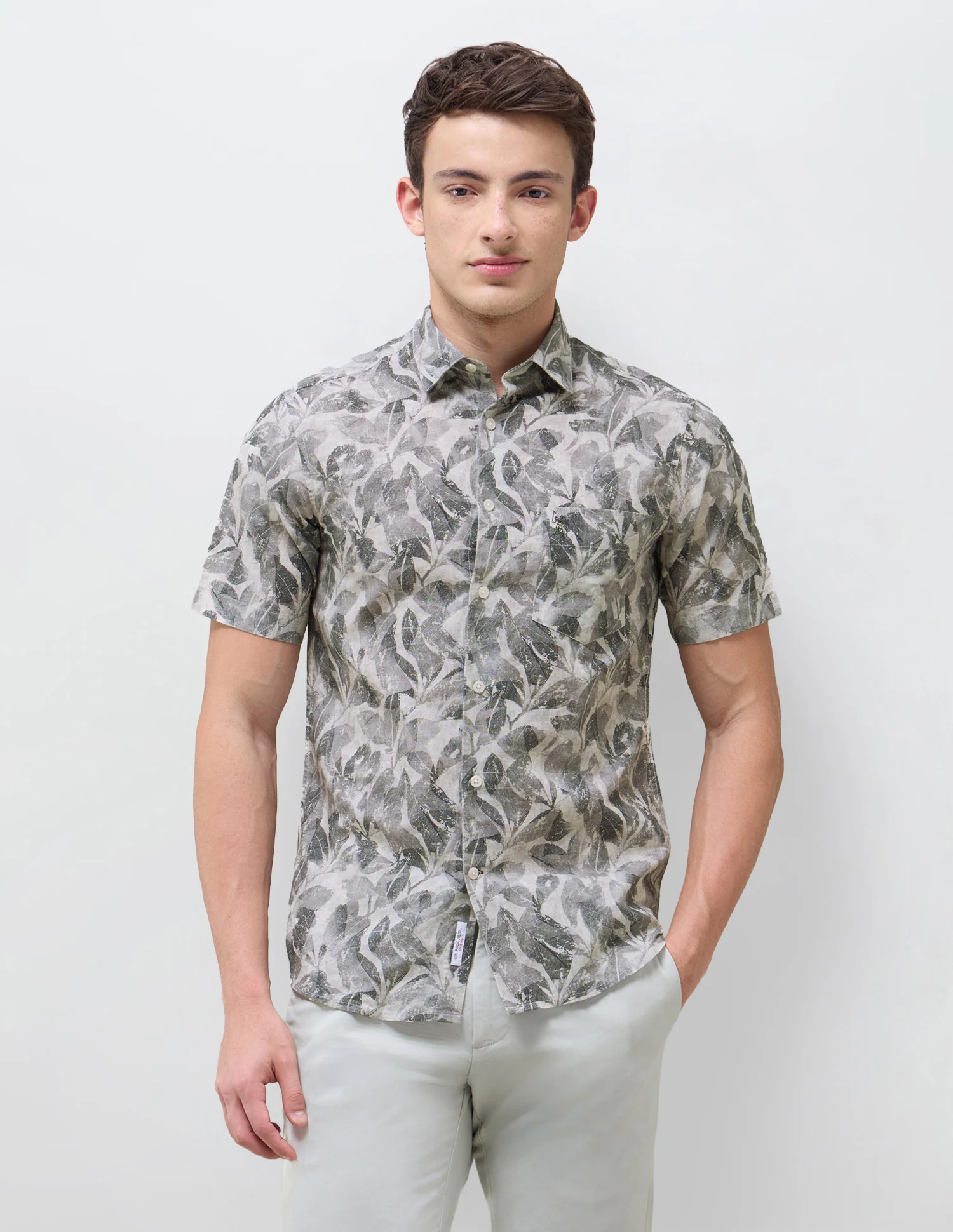 Tropical Printed Regular Fit Shirt - Image 6