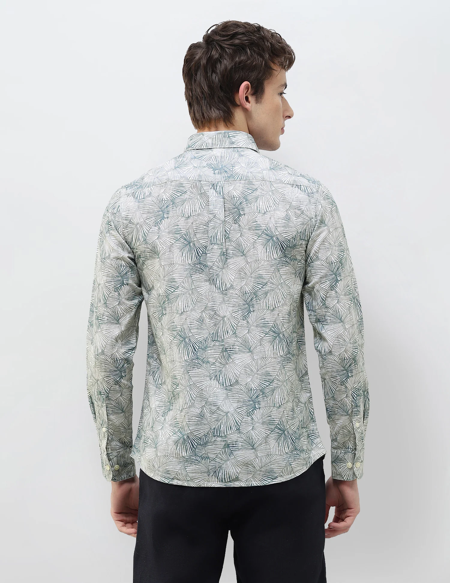 Tropical Printed Regular Fit Shirt - Image 5