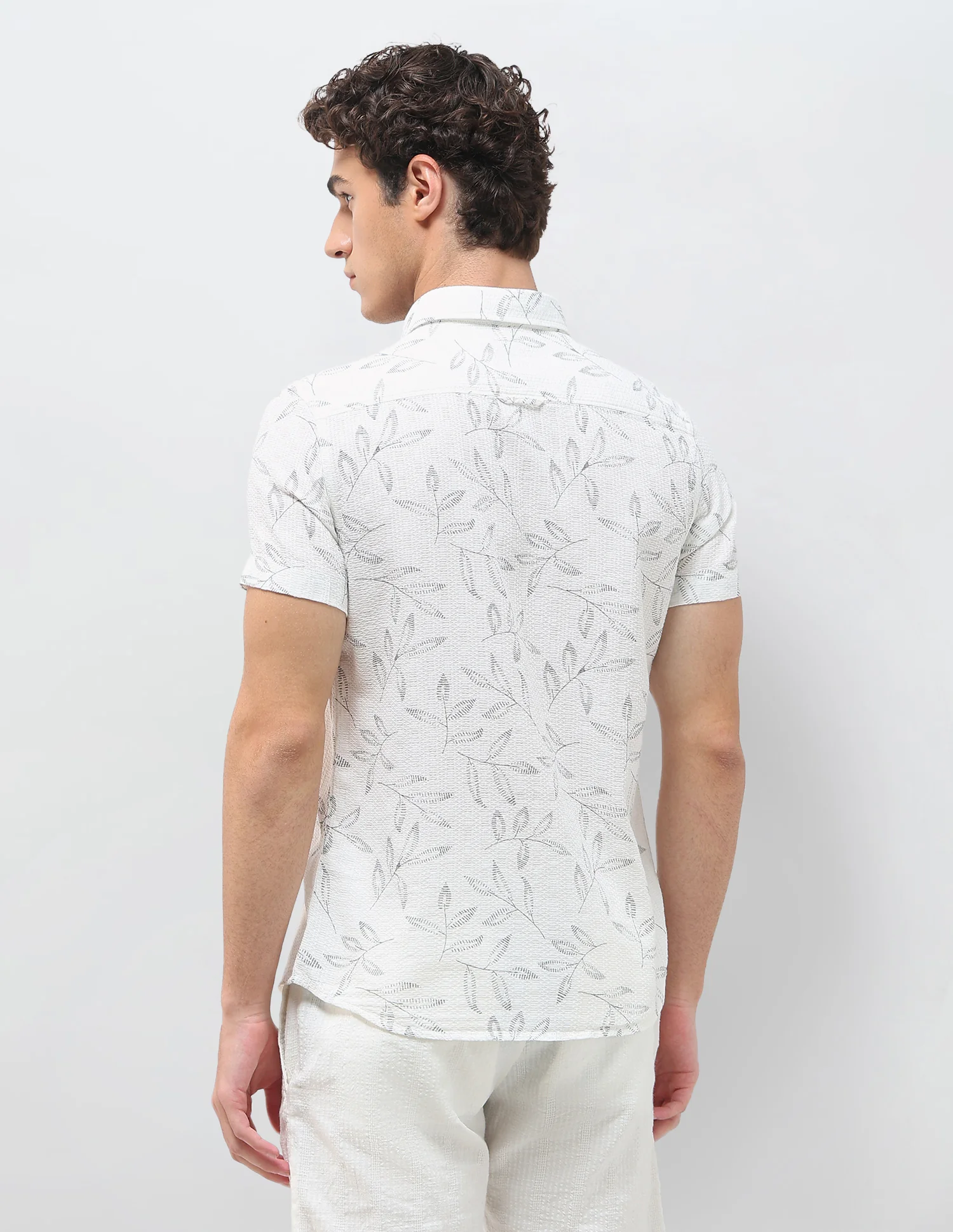 Tropical Printed Regular Fit Shirt - Image 5