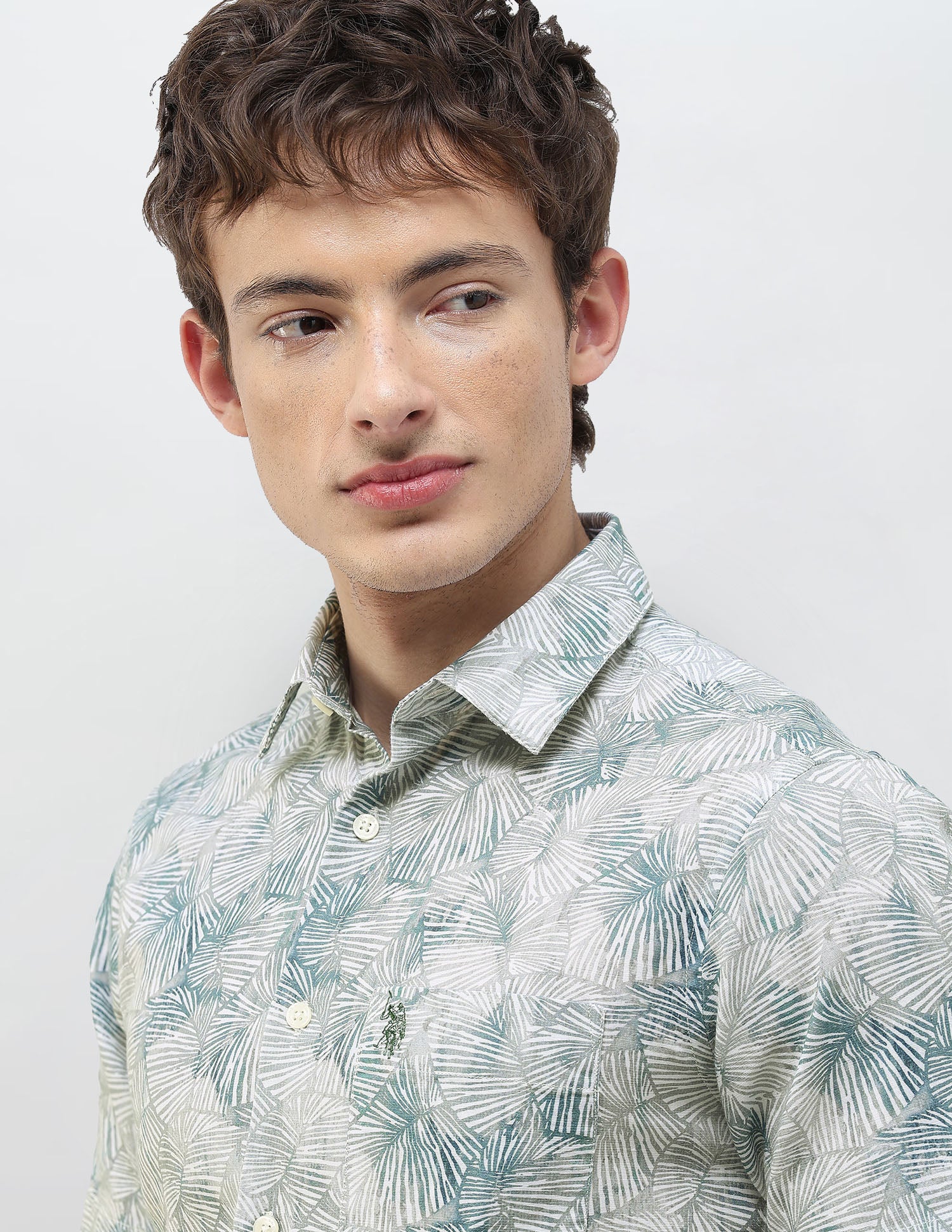 Tropical Printed Regular Fit Shirt - Image 7
