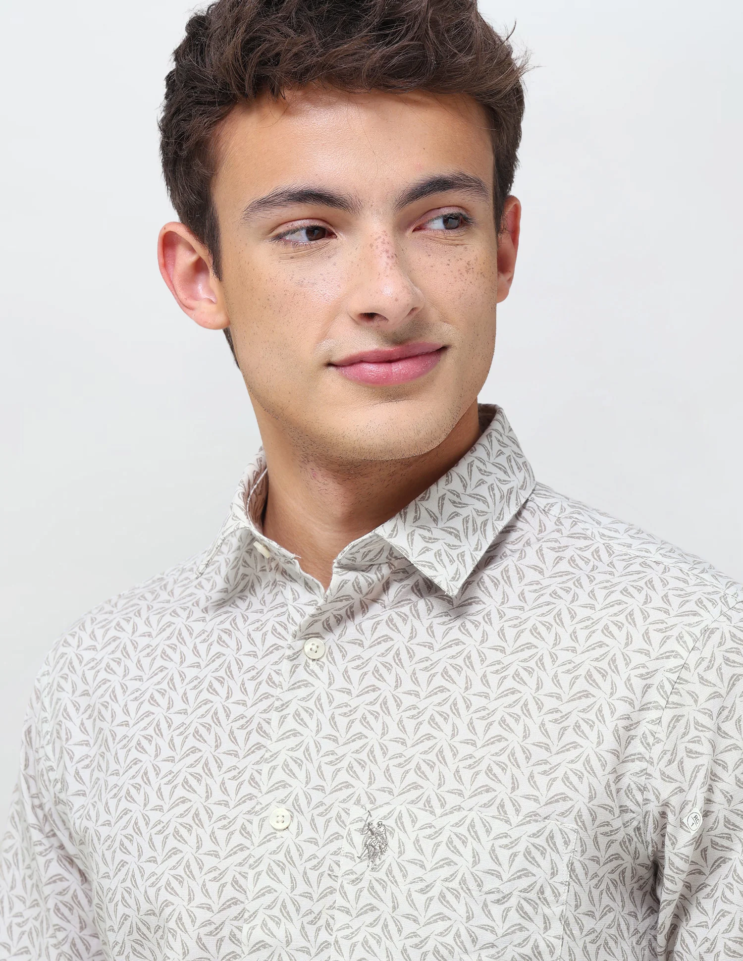 Tropical Printed Regular Fit Shirt - Image 7
