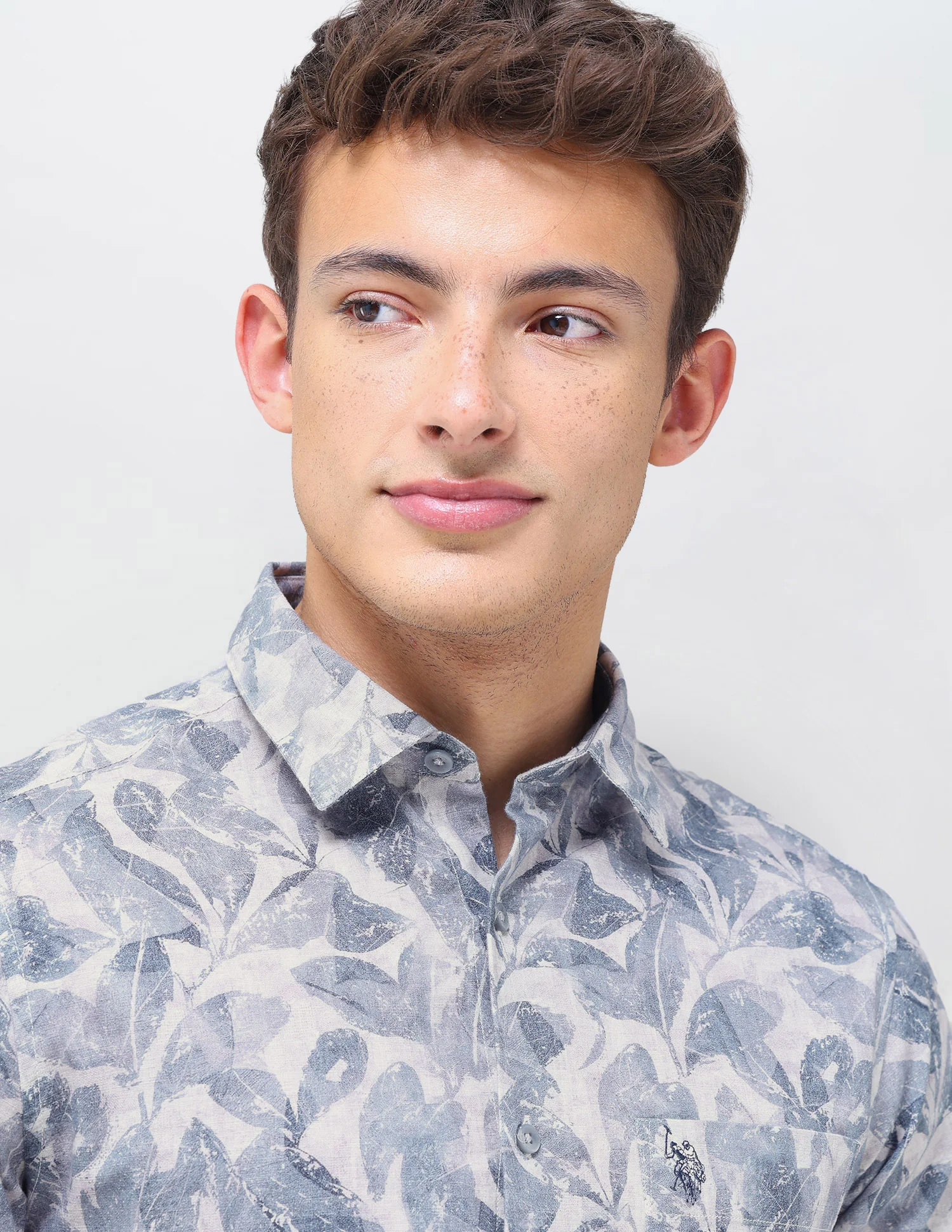Tropical Printed Regular Fit Shirt - Image 7
