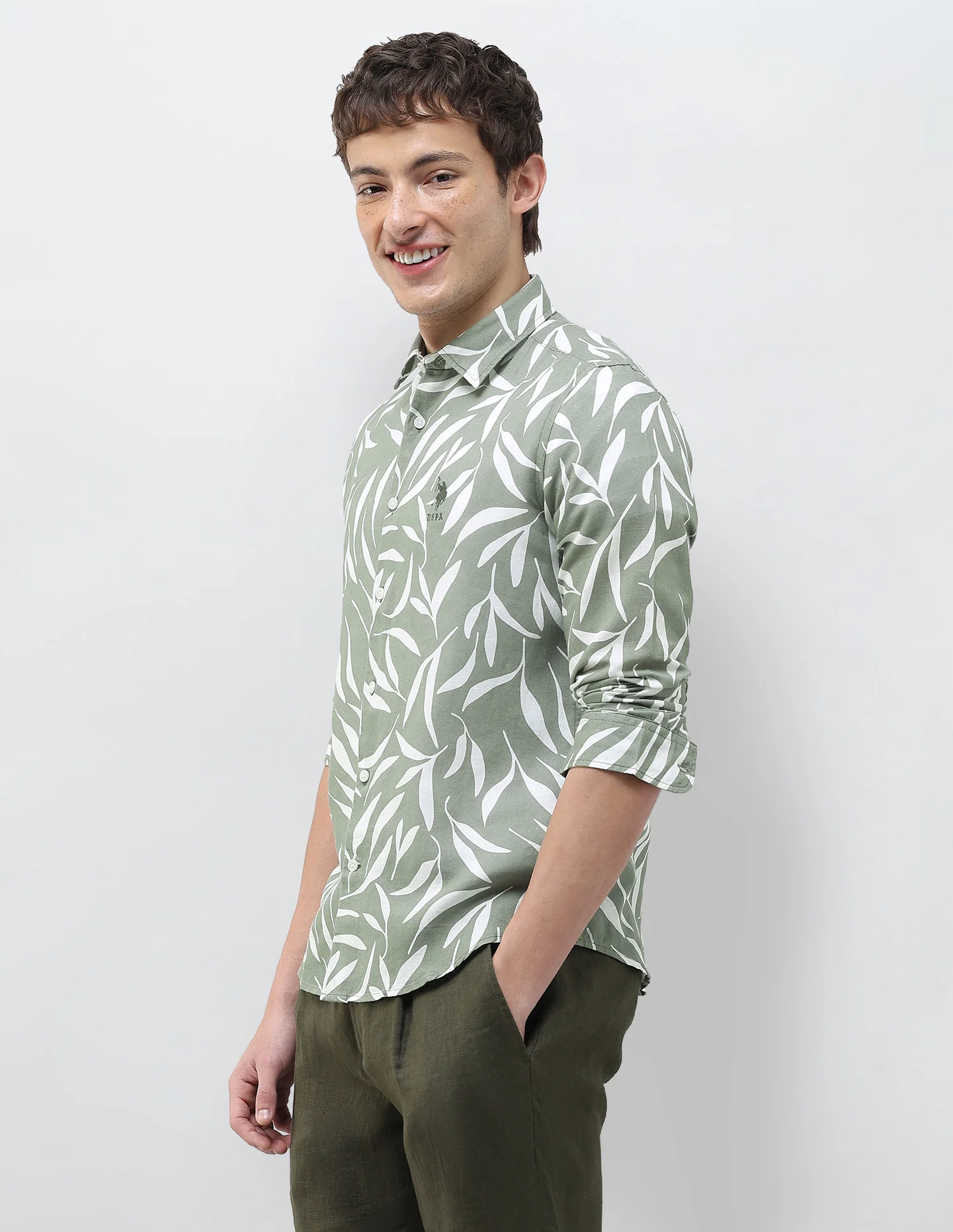 Tropical Printed Regular Fit Shirt - Image 4