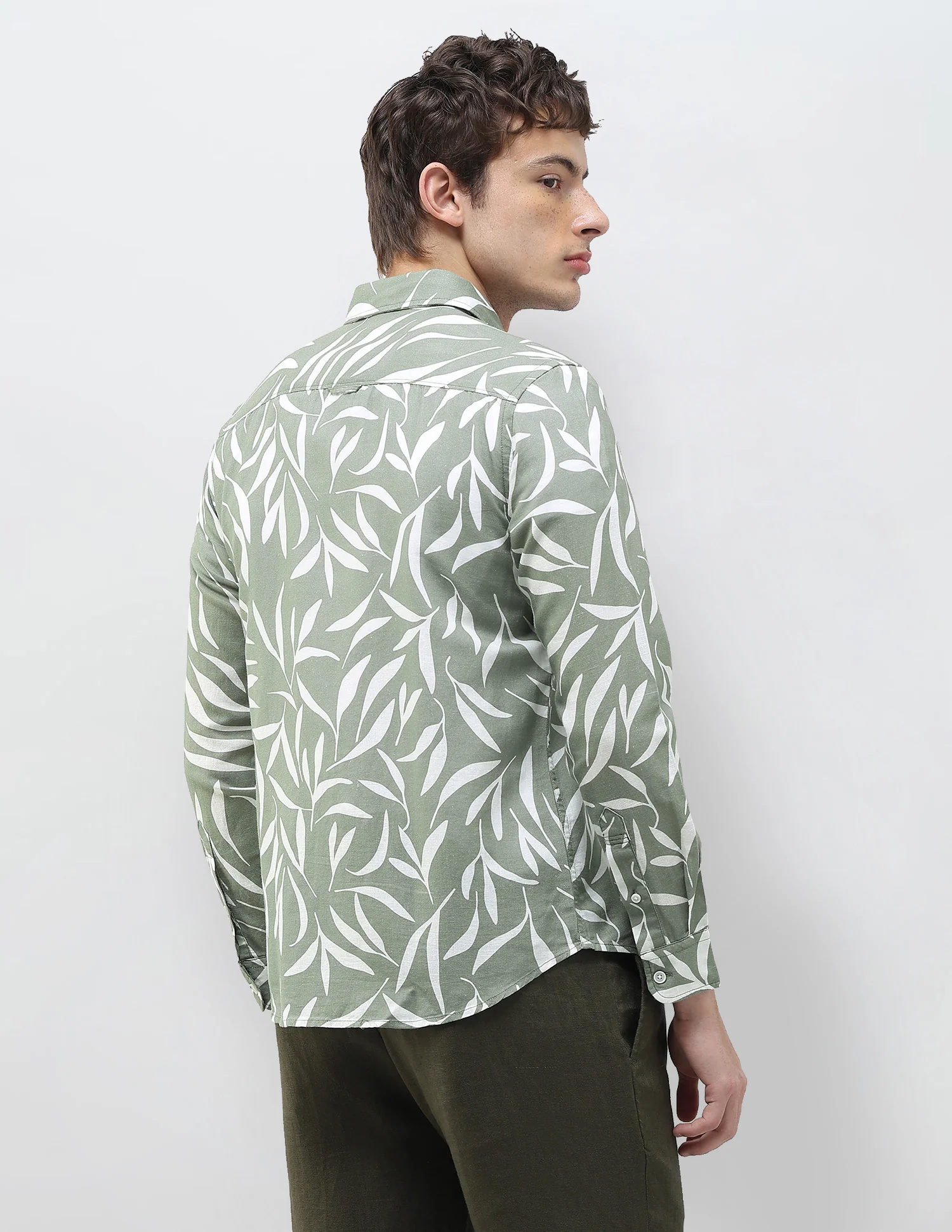 Tropical Printed Regular Fit Shirt - Image 5