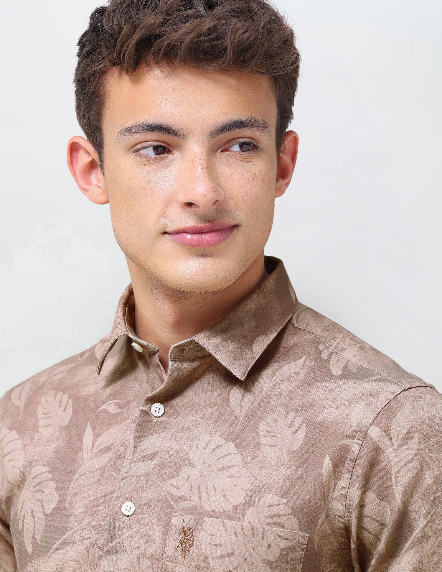 Tropical Printed Regular Fit Shirt - Image 7