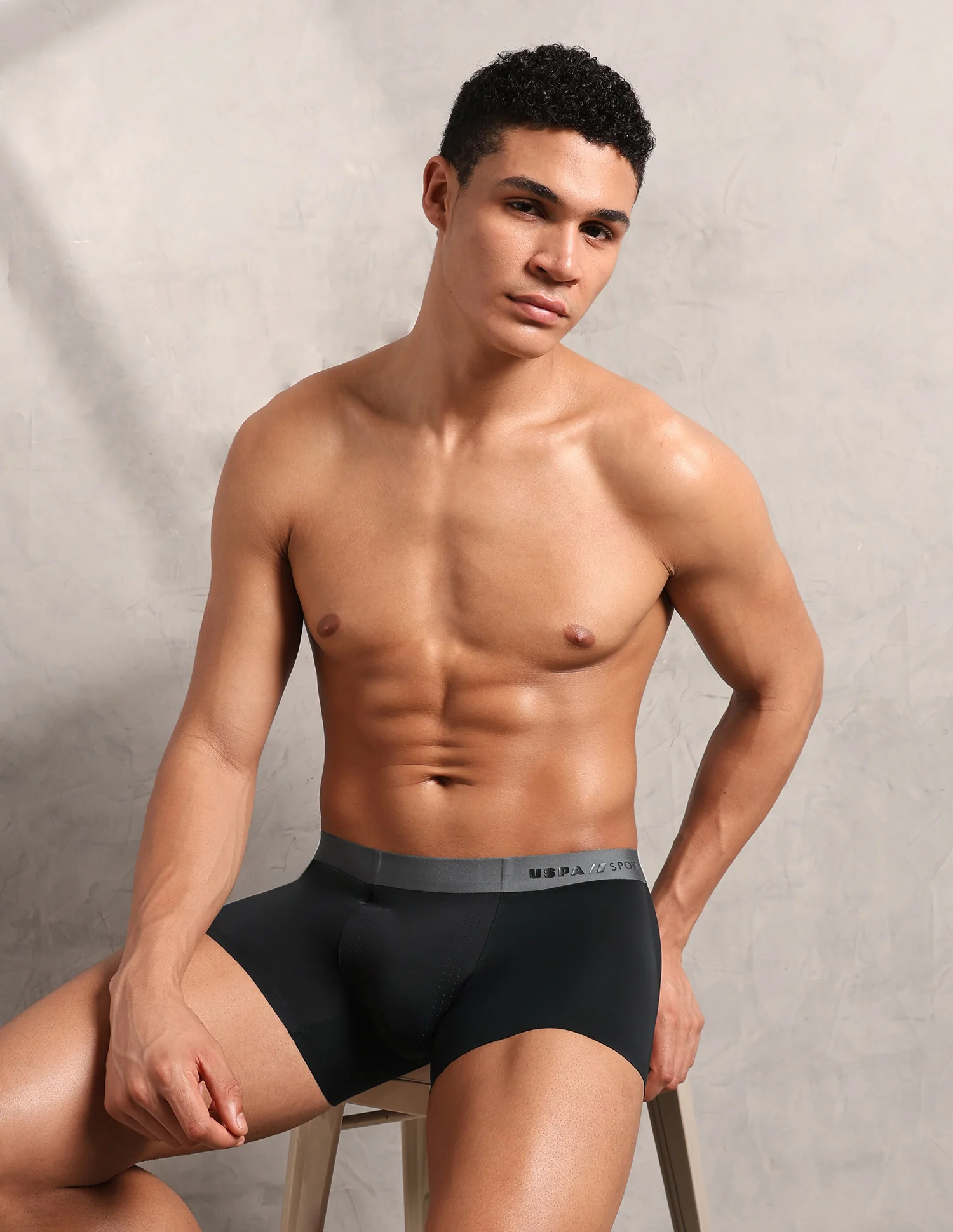 Ultra Light Perforated RT010 Seamless Trunk