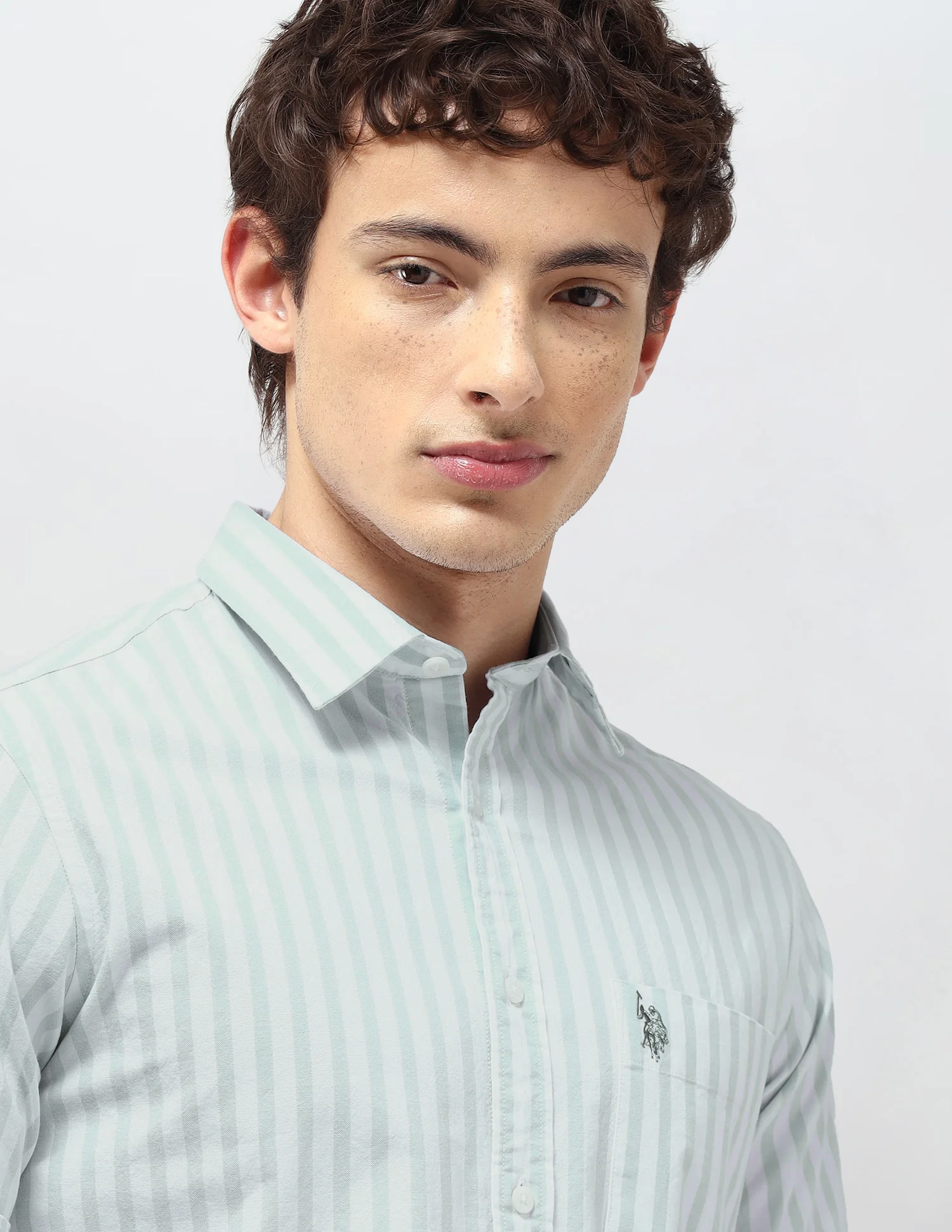 Vertical Striped Regular Fit Shirt - Image 7