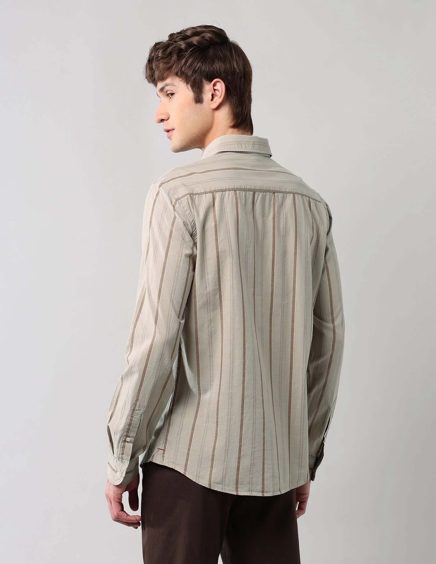 Vertical Striped Regular Fit Shirt - Image 5