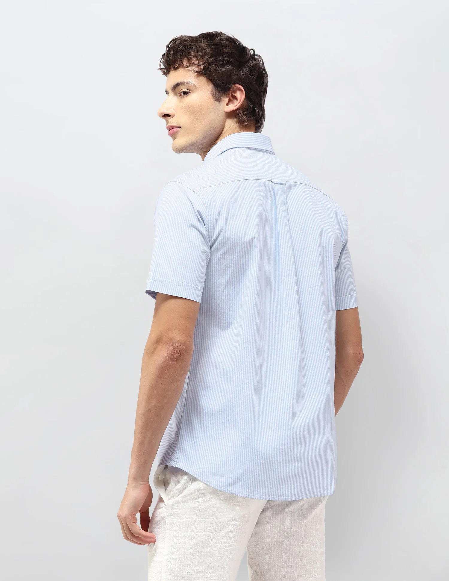 Vertical Striped Regular Fit Shirt - Image 5