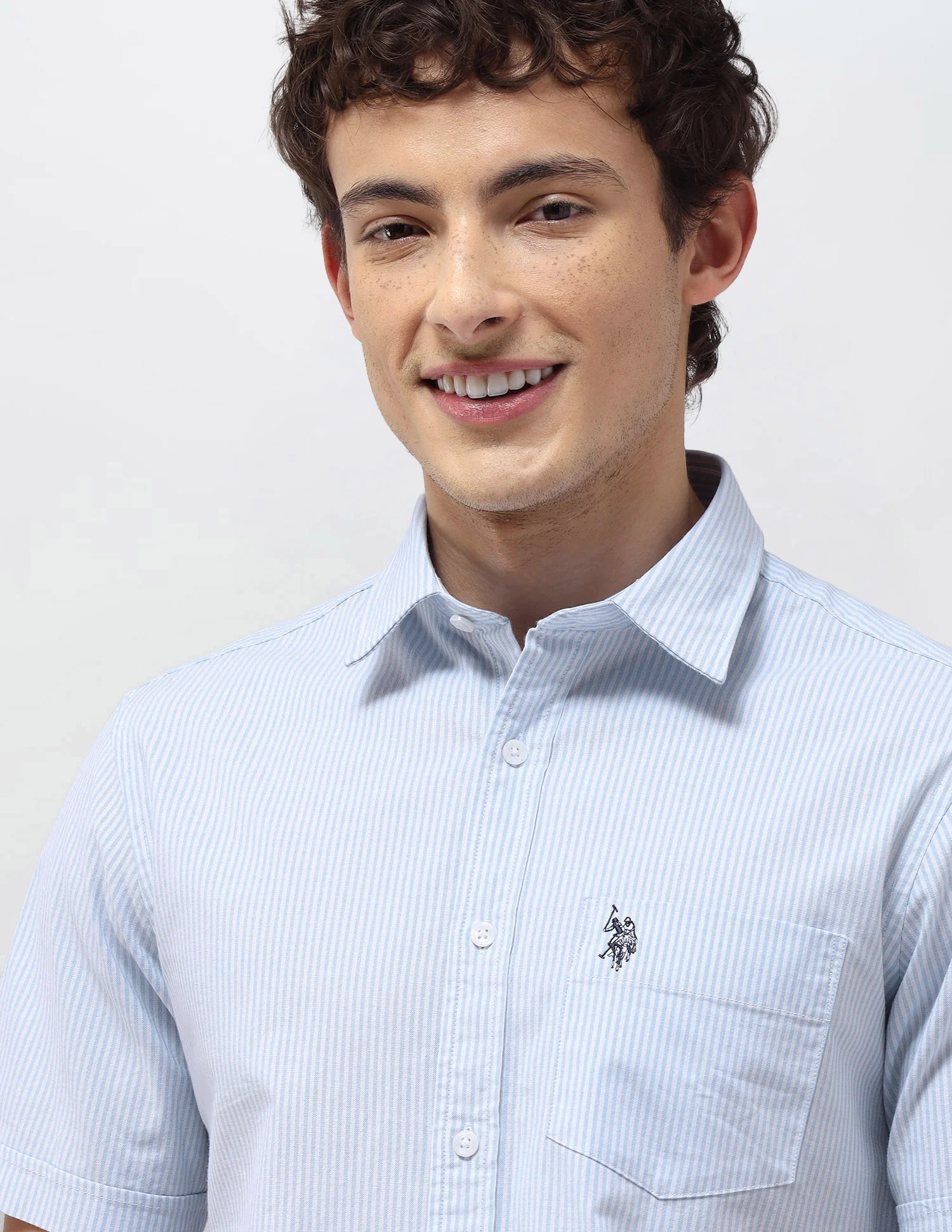 Vertical Striped Regular Fit Shirt - Image 7