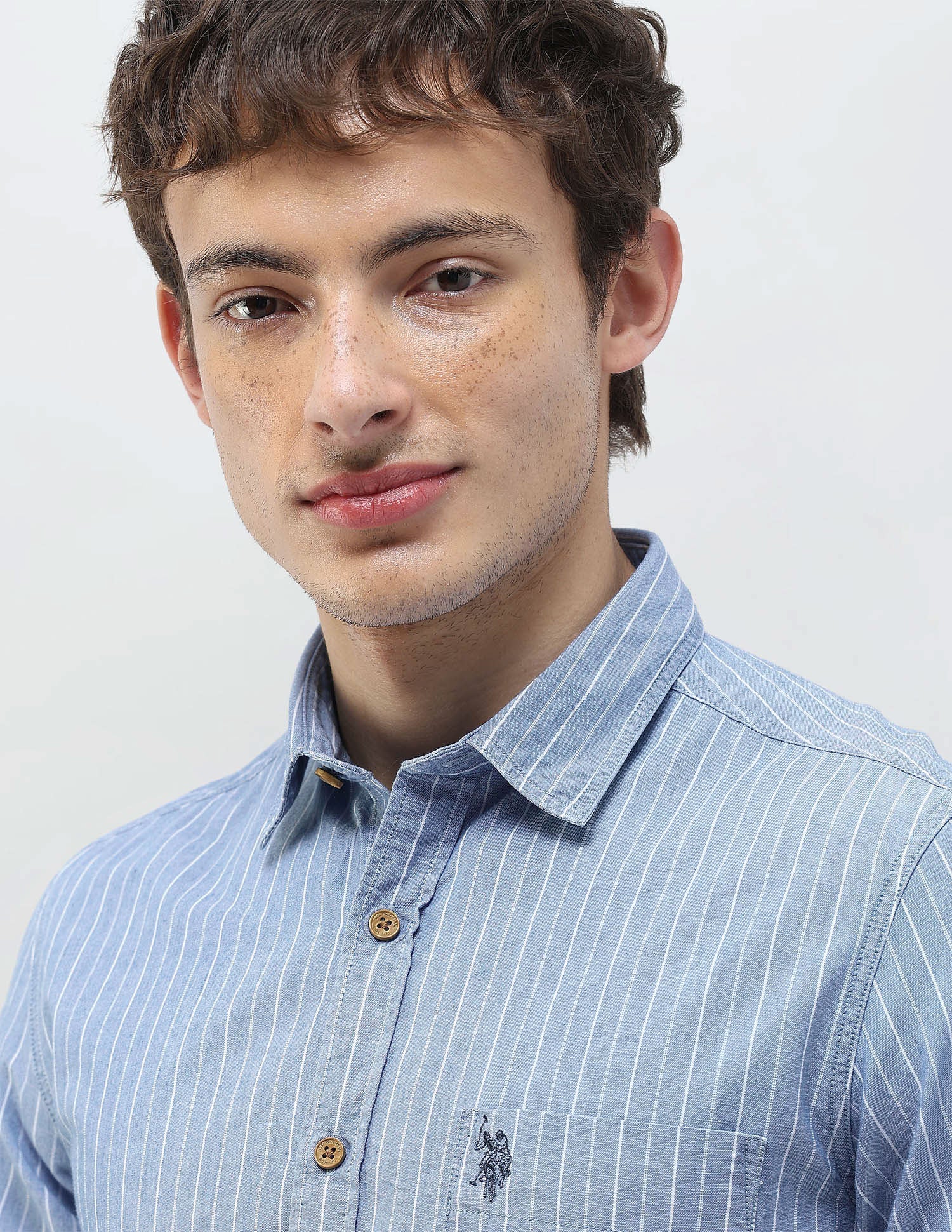 Vertical Striped Regular Fit Shirt - Image 7