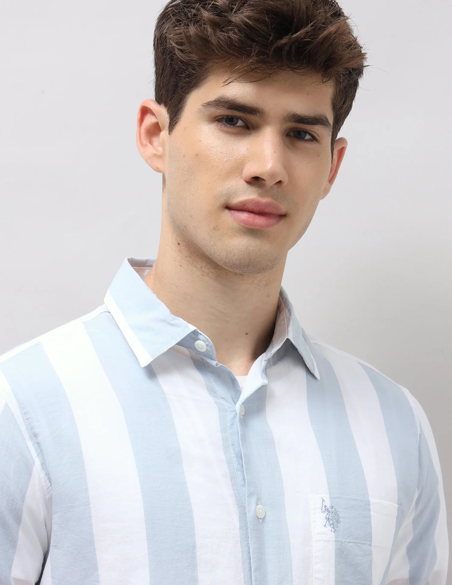 Vertical Striped Regular Fit Shirt - Image 7