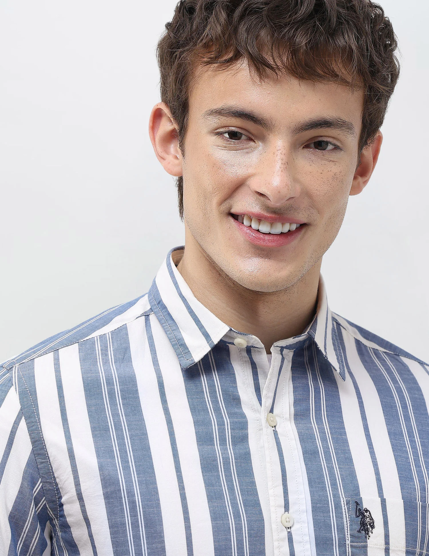 Vertical Striped Regular Fit Shirt - Image 7