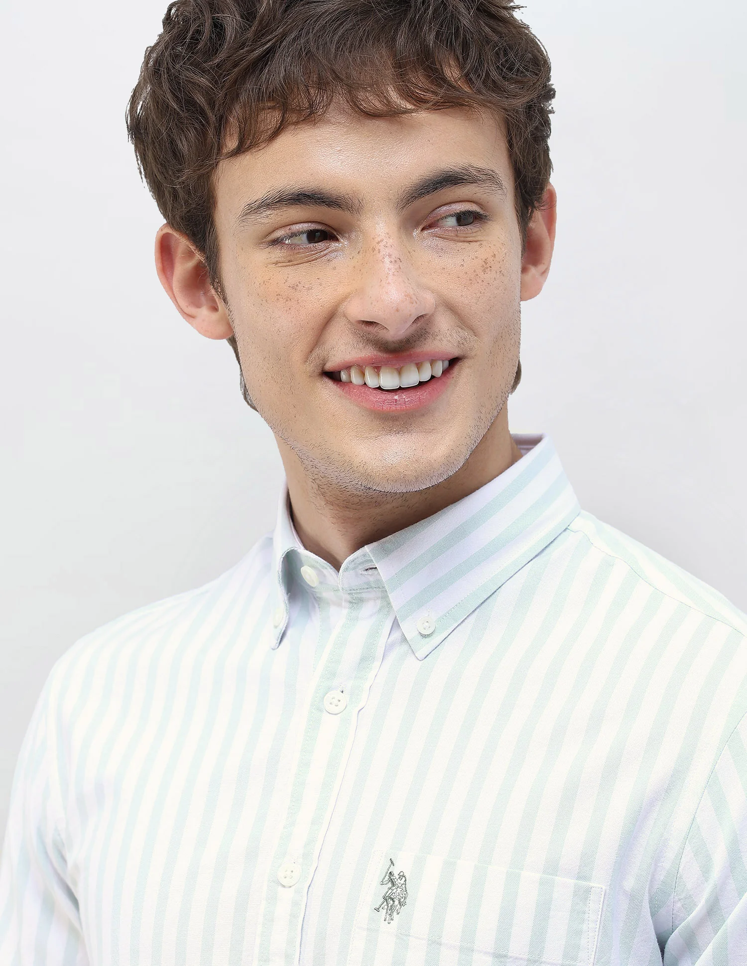 Vertical Striped Regular Fit Shirt - Image 7