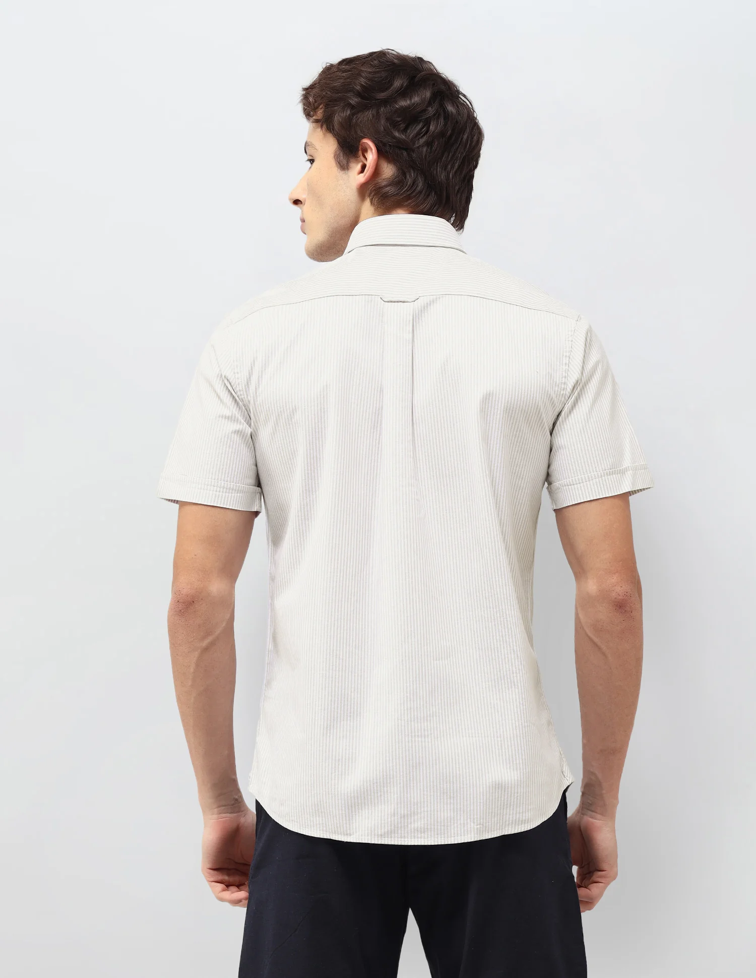 Vertical Striped Regular Fit Shirt - Image 5