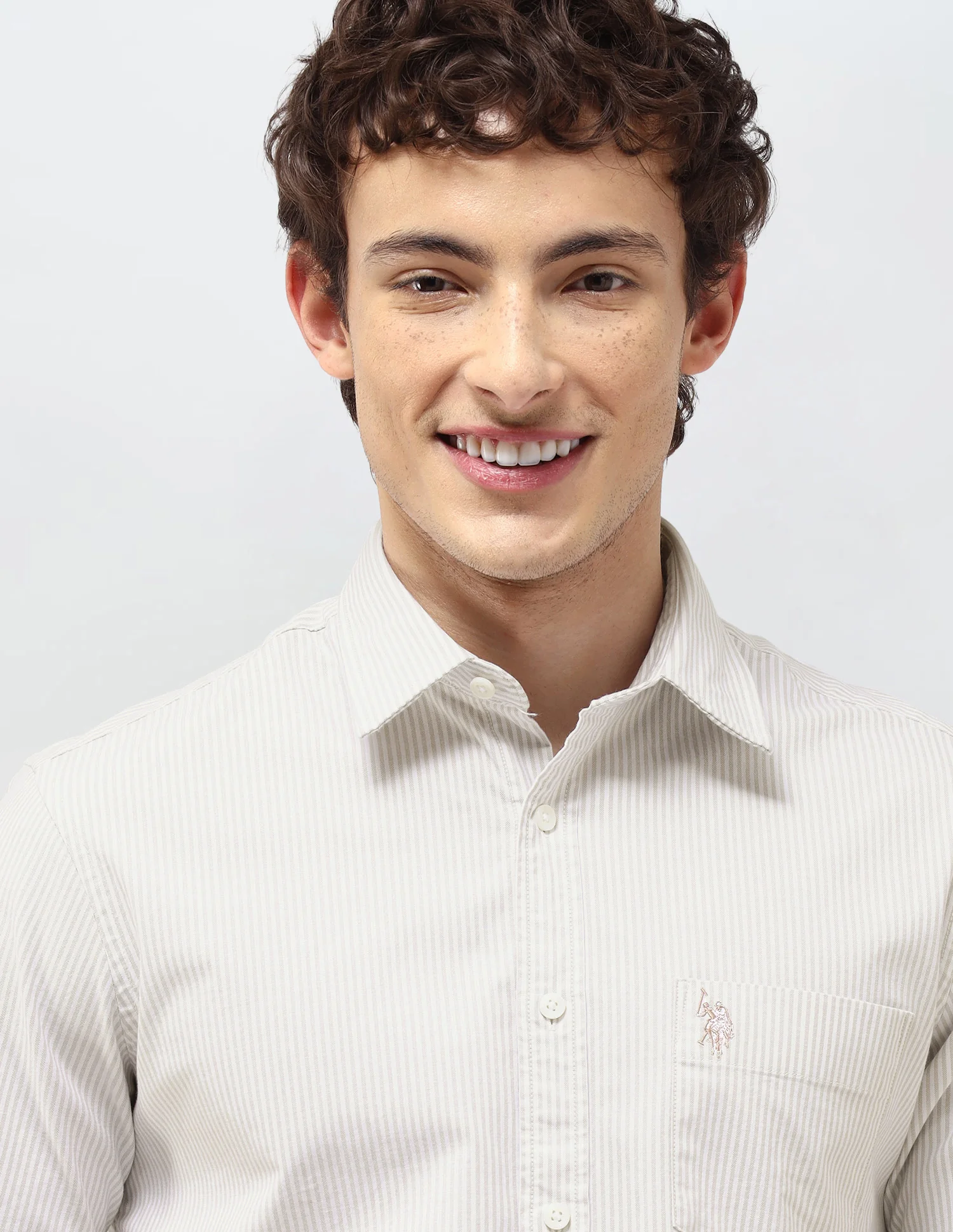 Vertical Striped Regular Fit Shirt - Image 7