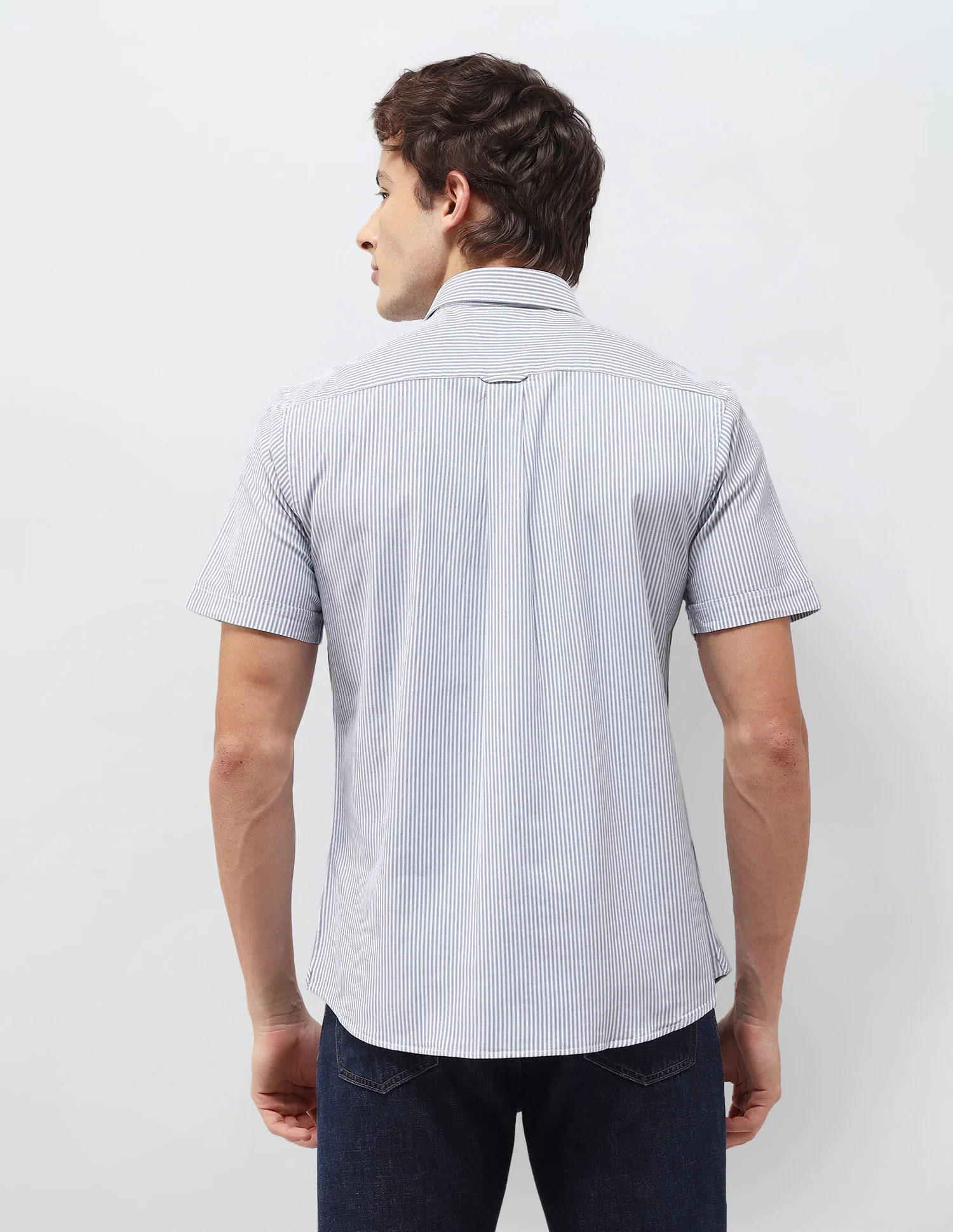 Vertical Striped Regular Fit Shirt - Image 5