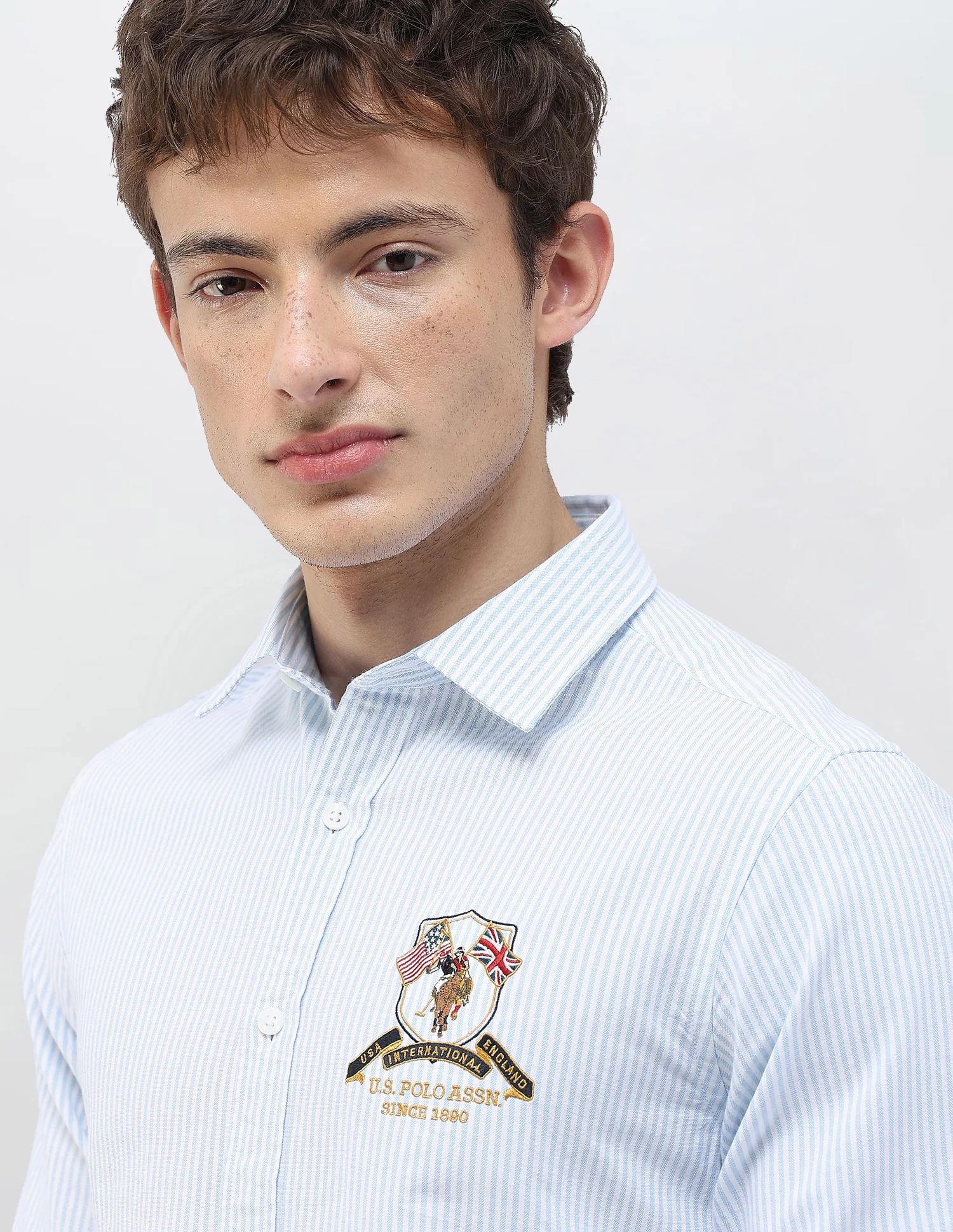 Vertical Striped Regular Fit Shirt - Image 7