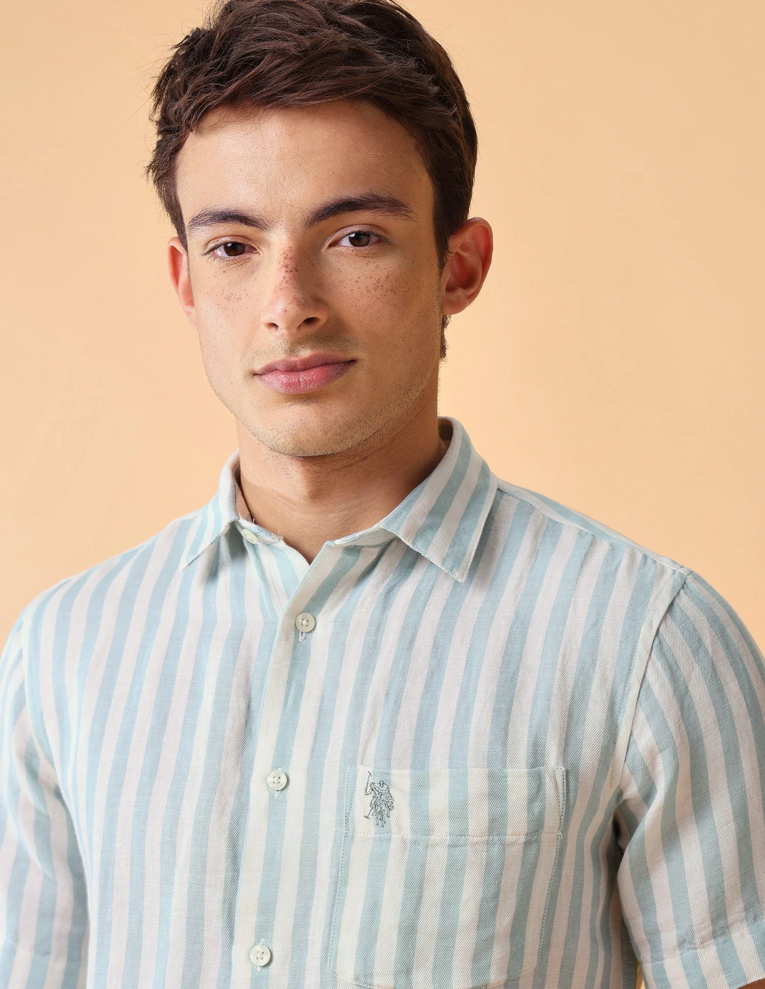 Vertical Striped Regular Fit Shirt - Image 7