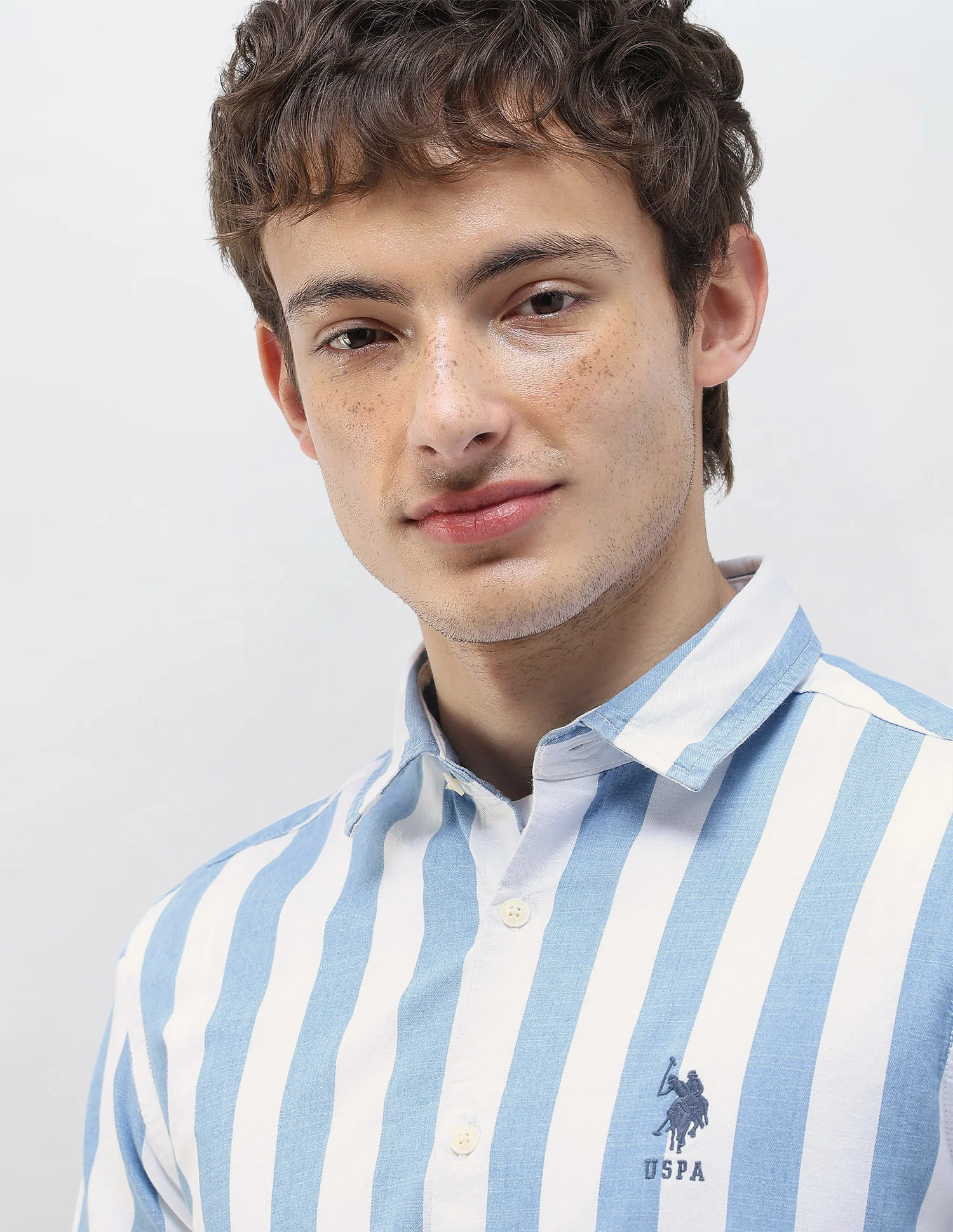 Vertical Striped Regular Fit Shirt - Image 7