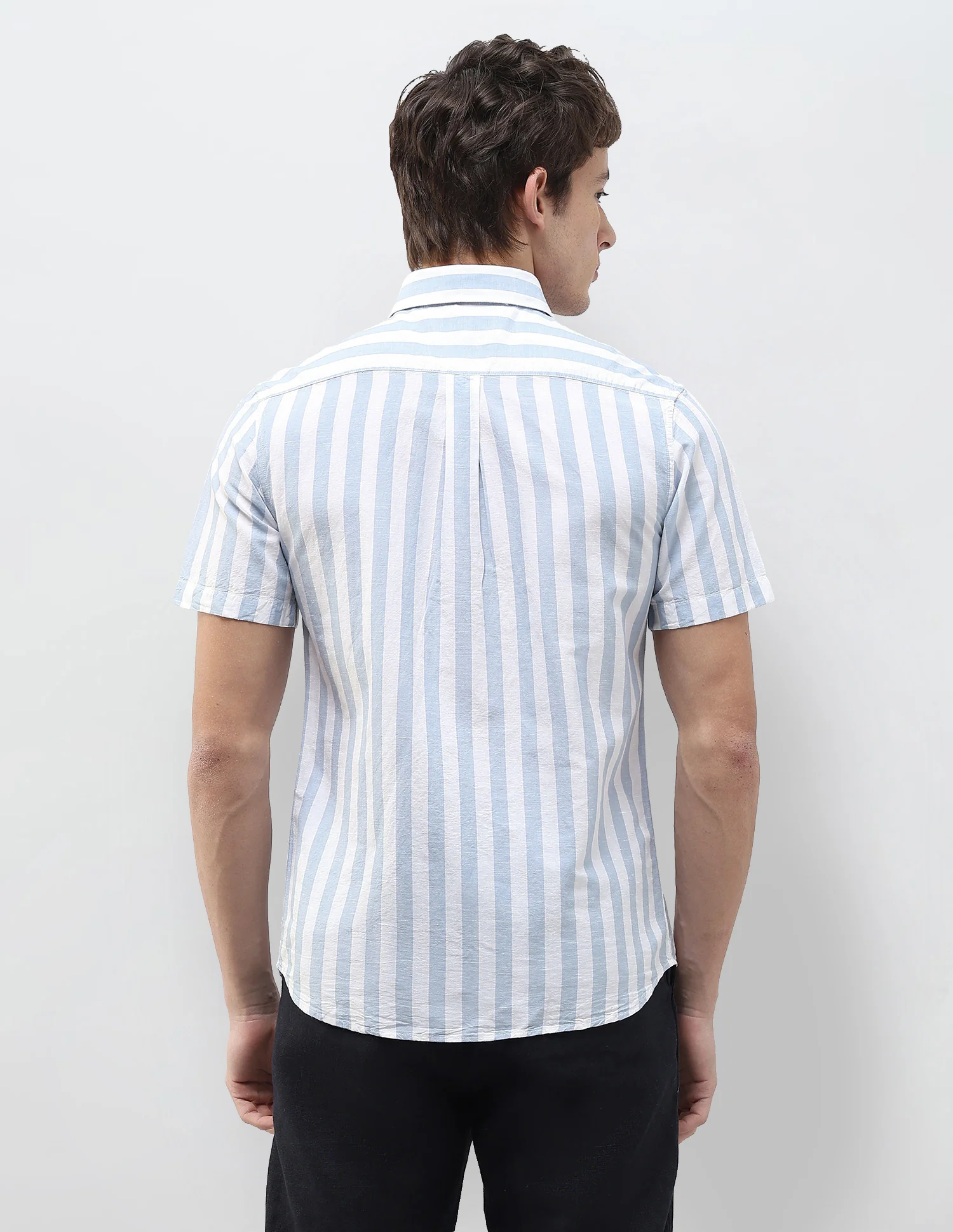 Vertical Striped Regular Fit Shirt - Image 5