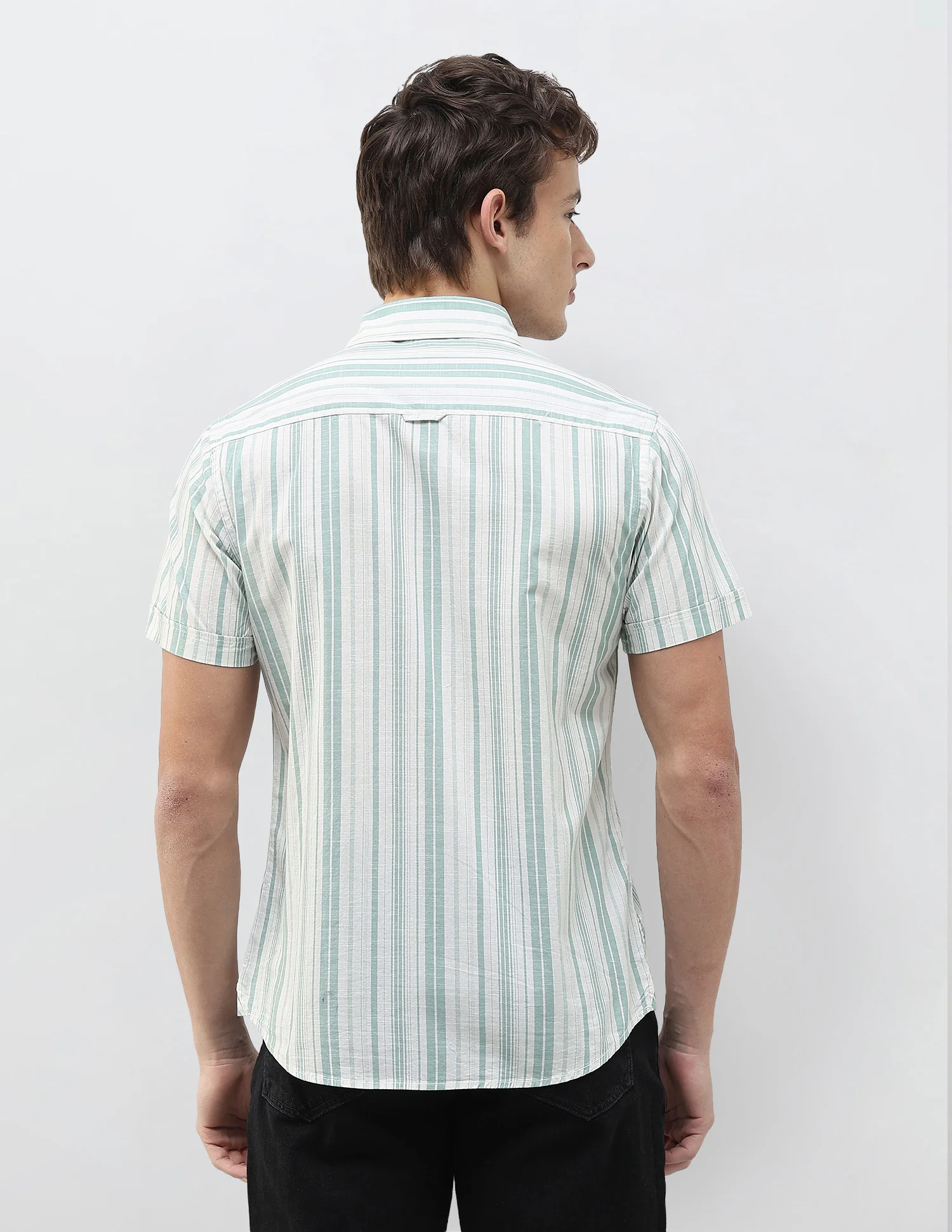 Vertical Striped Regular Fit Shirt - Image 5