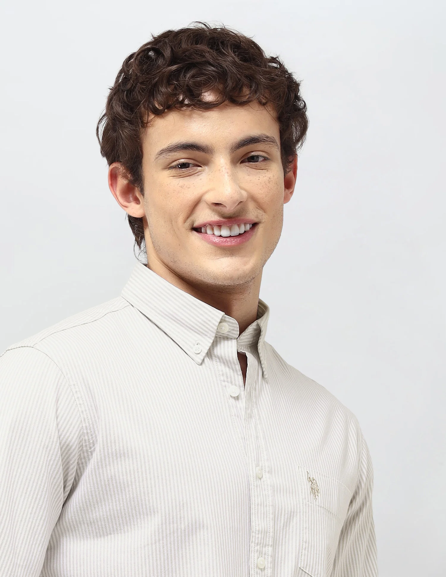 Vertical Striped Regular Fit Shirt - Image 7