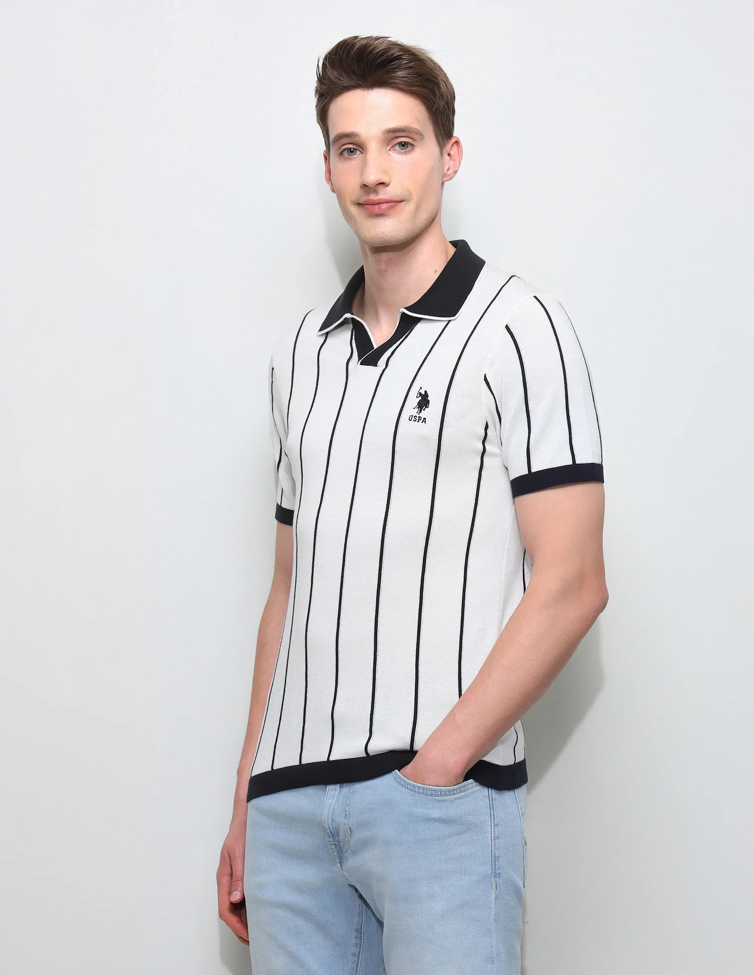 Vertical Striped Slim Fit Polo Shirt - Image 4
