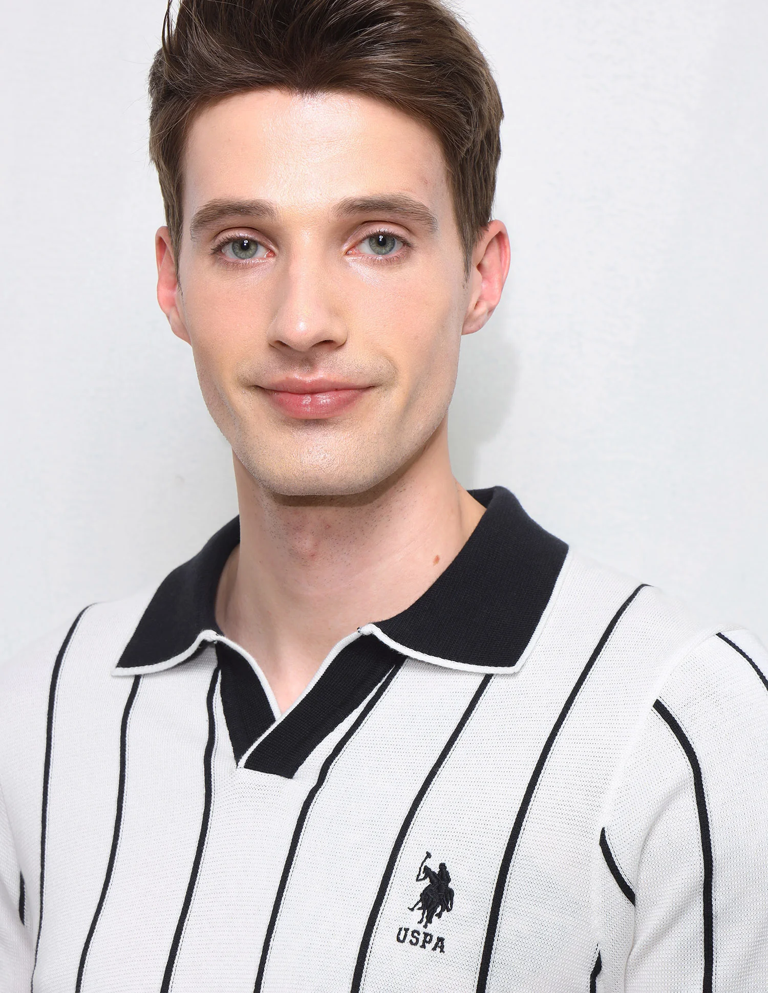Vertical Striped Slim Fit Polo Shirt - Image 7